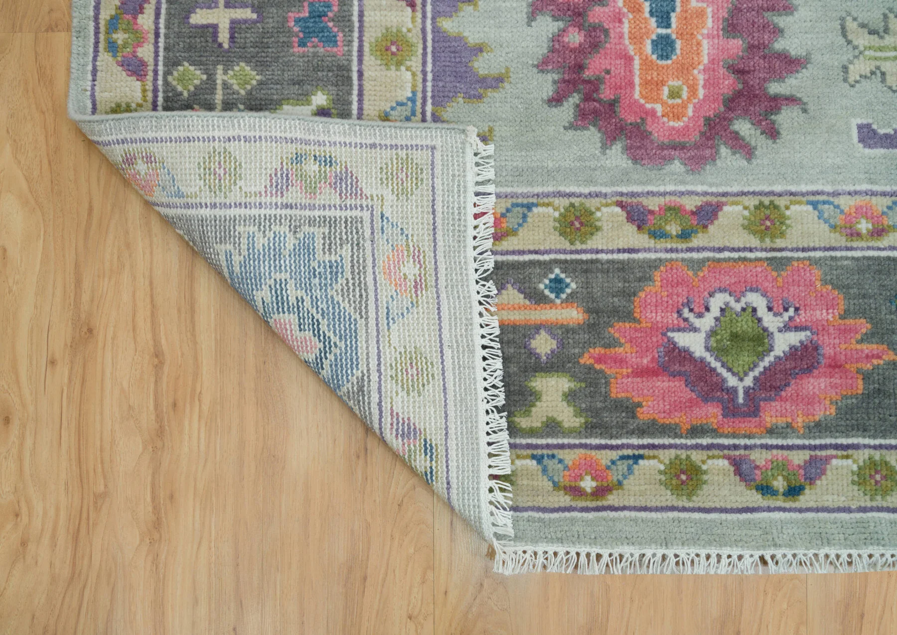 Sage & Blue Hand-Knotted Floral Rug – Palmette & Rosette (3732)