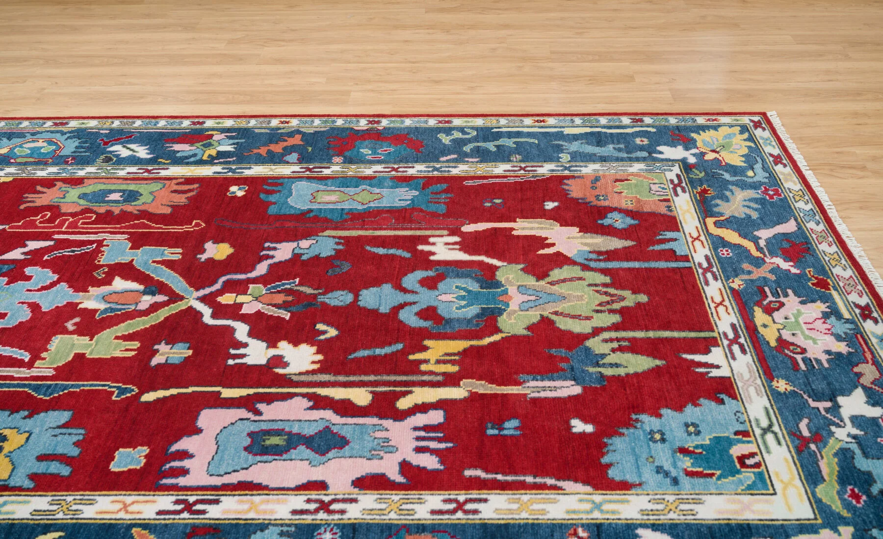 Red Hand-Knotted Floral Rug – Palmette & Branching Stem