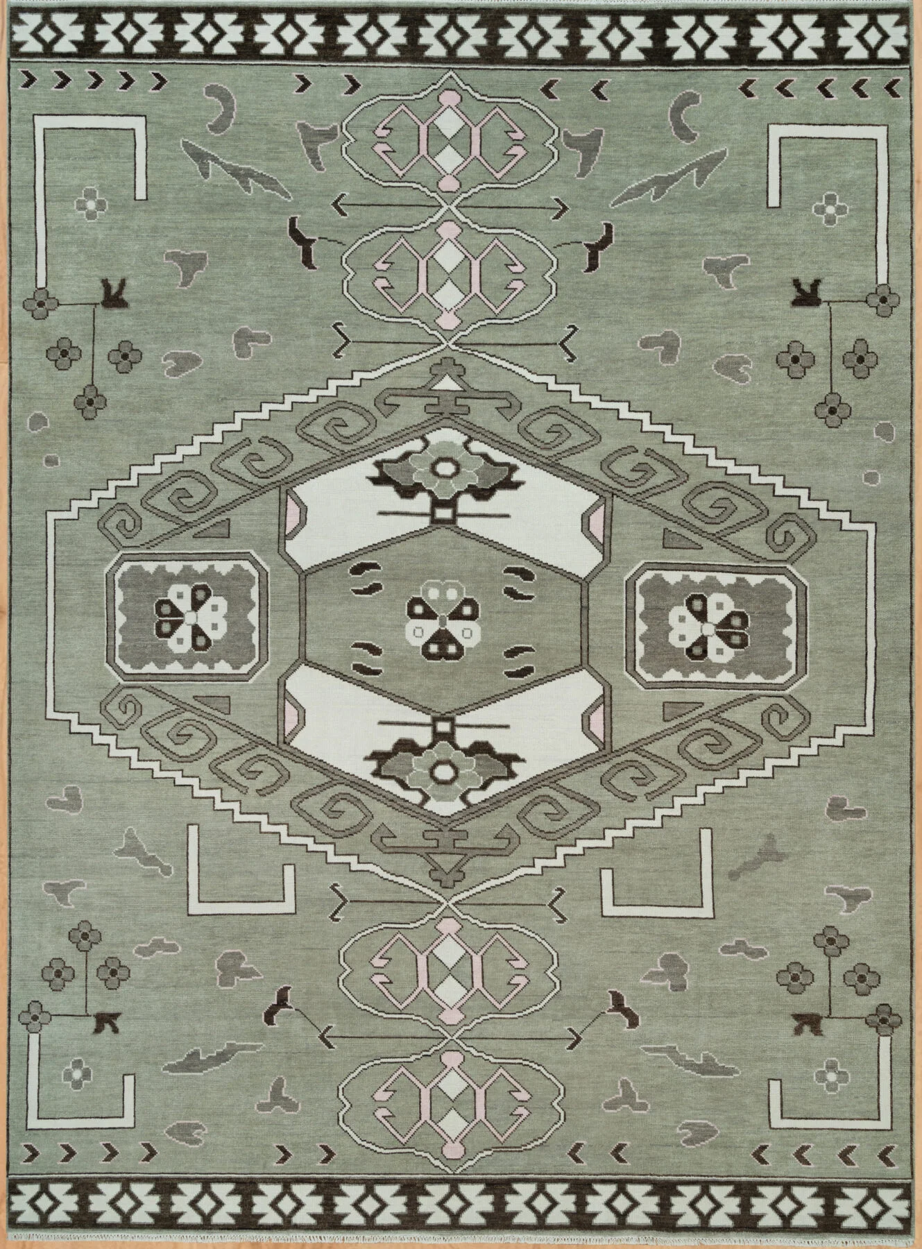 Sage Hand-Knotted Geometric Rug – Medallion & Stepped Diamond