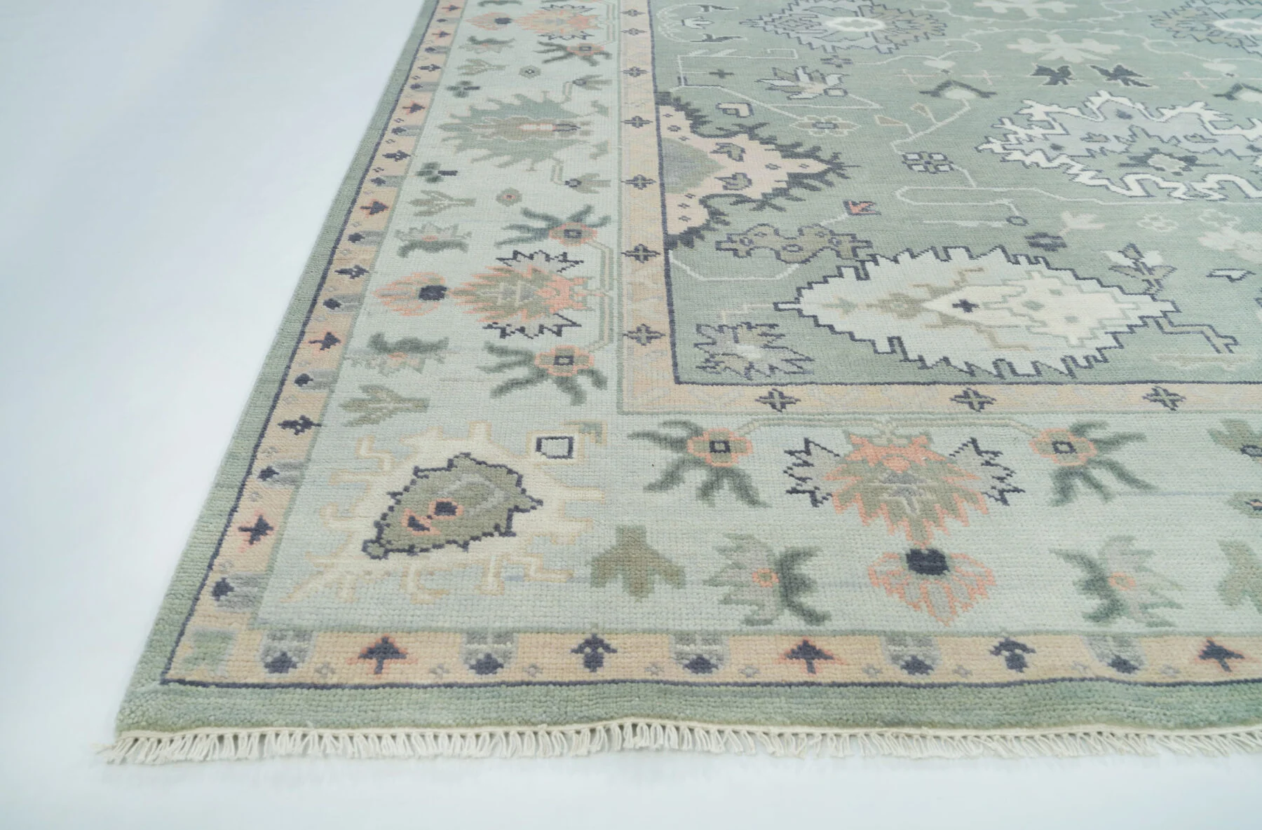Sage & Ivory Hand-Knotted Floral Rug – Palmette & Rosette (3739)