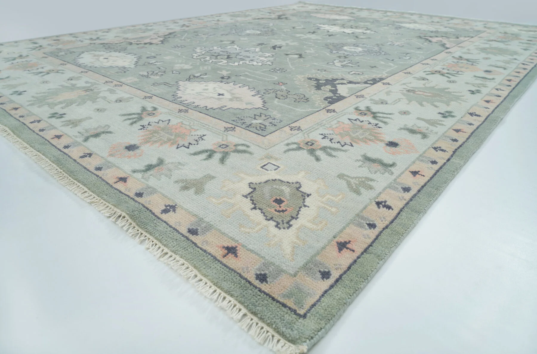 Sage & Ivory Hand-Knotted Floral Rug – Palmette & Rosette (3739)