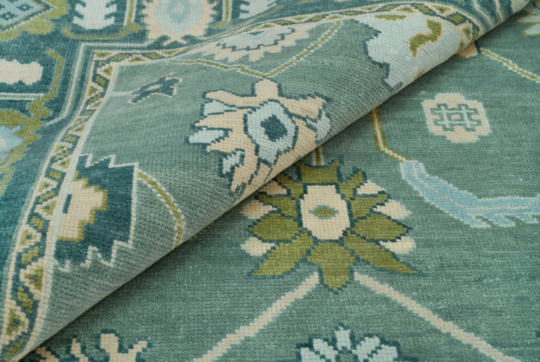 Sage & Teal Hand-Knotted Floral Rug – Palmette & Rosette