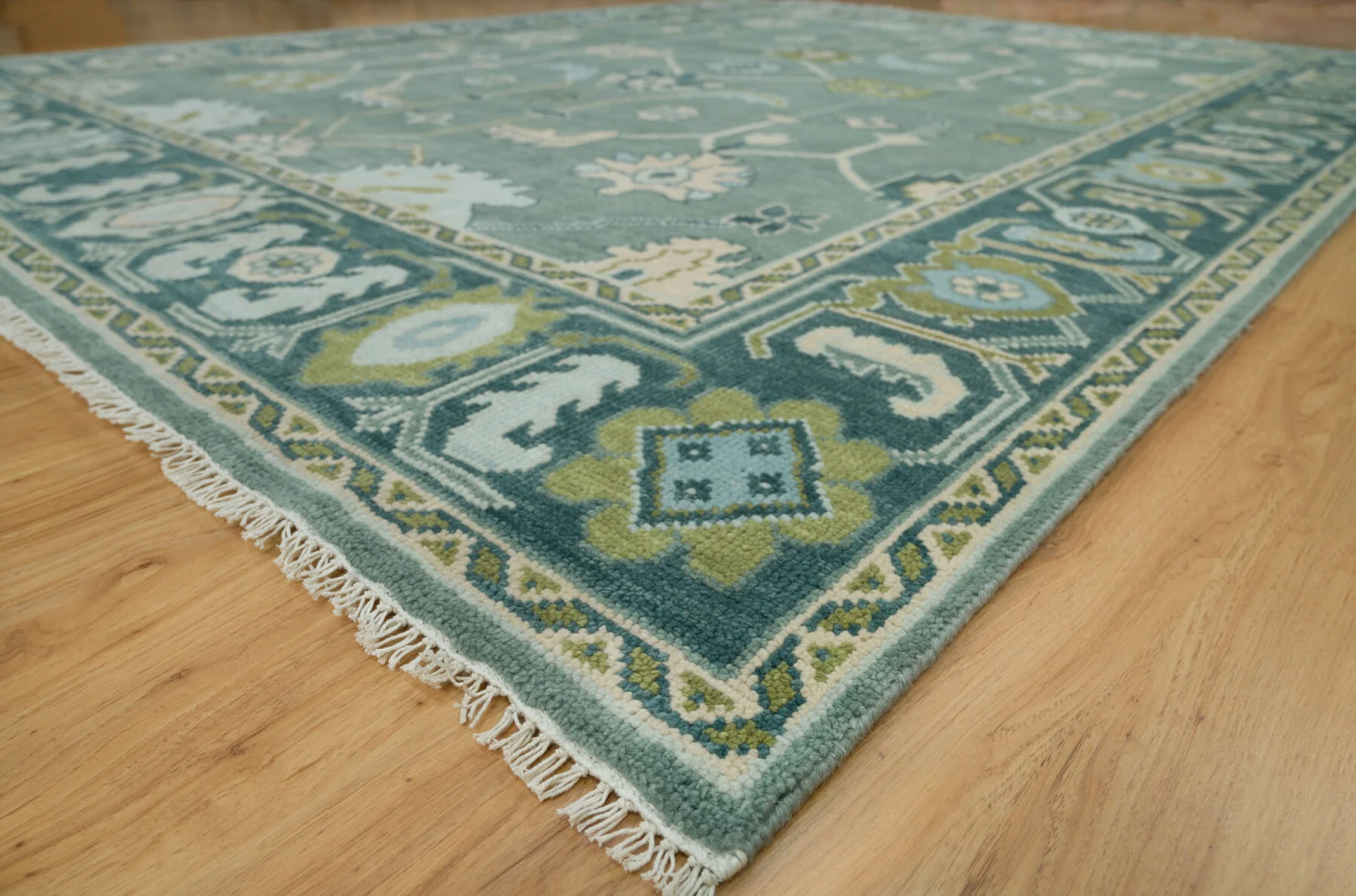 Sage & Teal Hand-Knotted Floral Rug – Palmette & Rosette