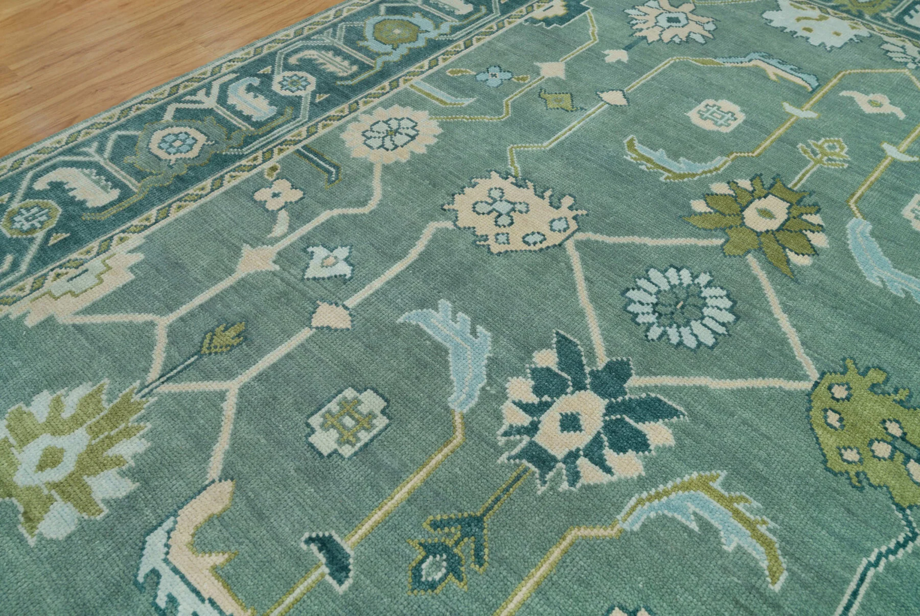 Sage & Teal Hand-Knotted Floral Rug – Palmette & Rosette