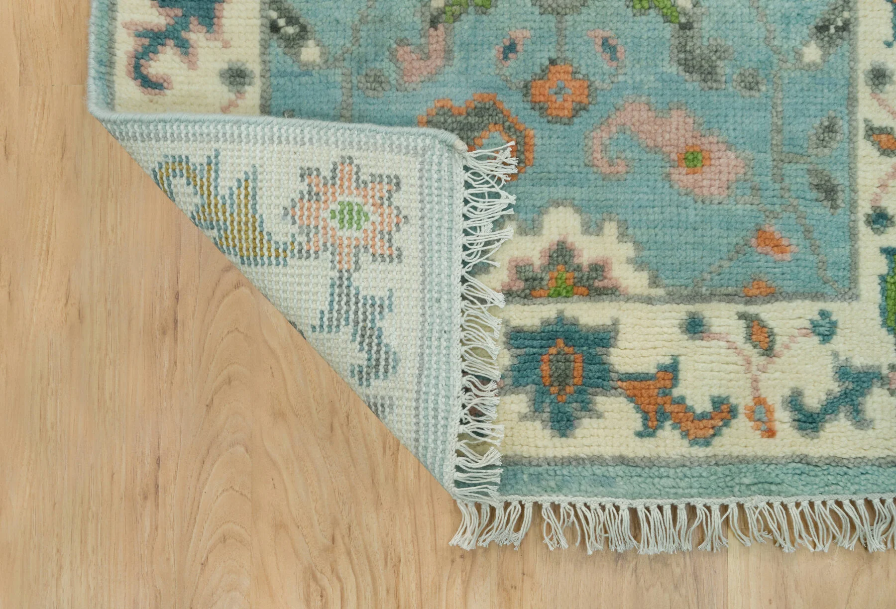 Aqua & Coral Hand-Knotted Floral Rug – Palmette & Rosette (3744)