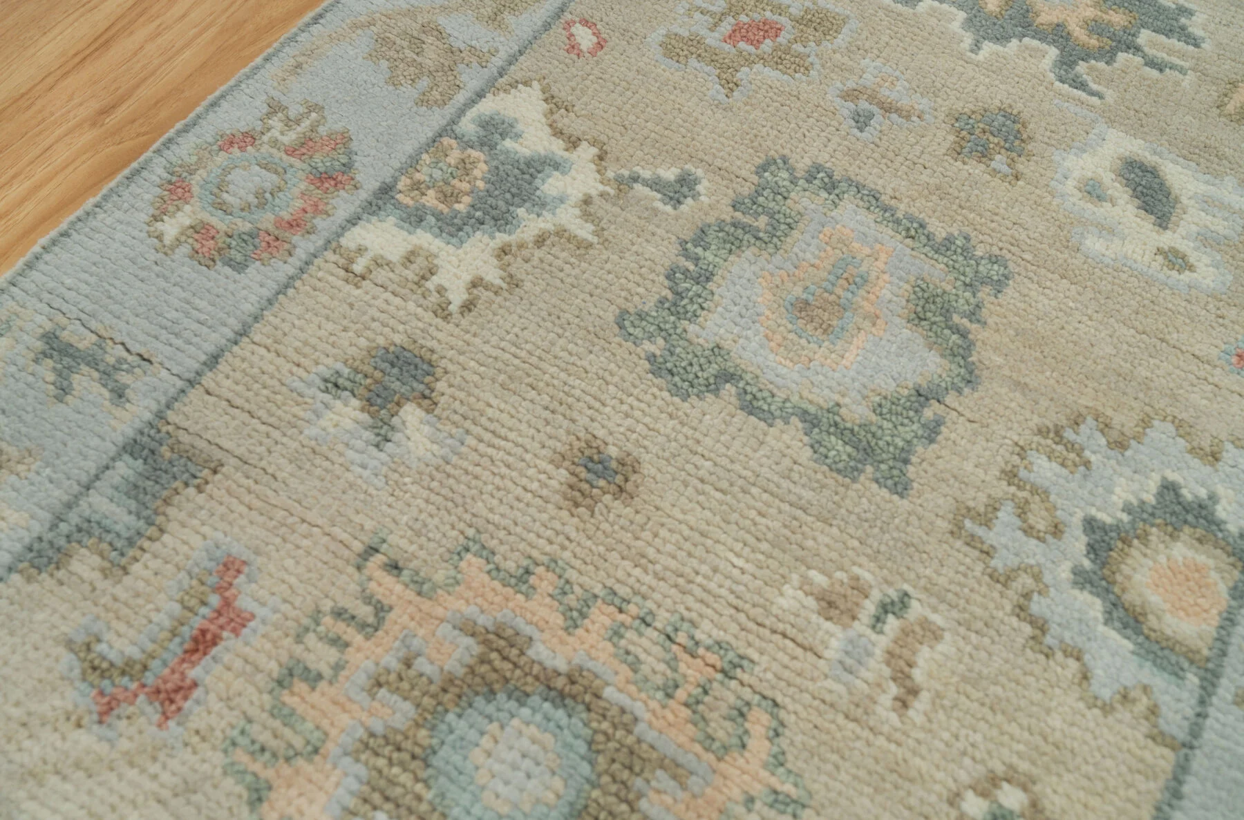 Beige & Blue Hand-Knotted Floral Rug – Palmette & Rosette