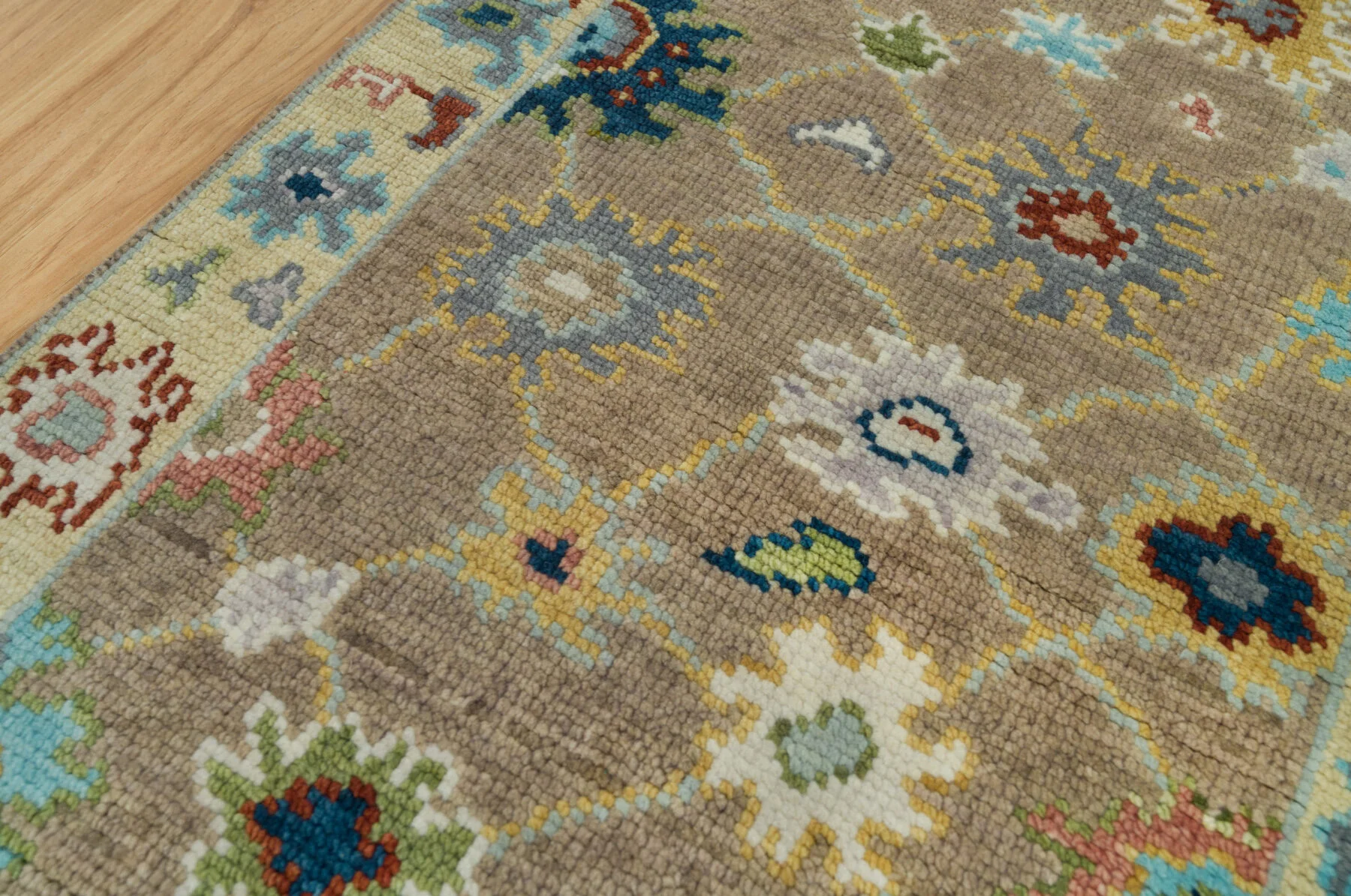 Taupe Hand-Knotted Floral Rug – Rosette & Palmette