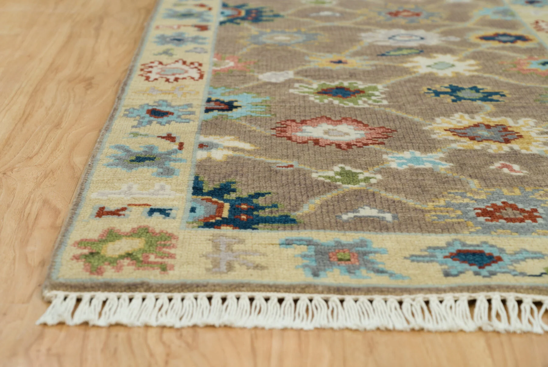 Taupe Hand-Knotted Floral Rug – Rosette & Palmette