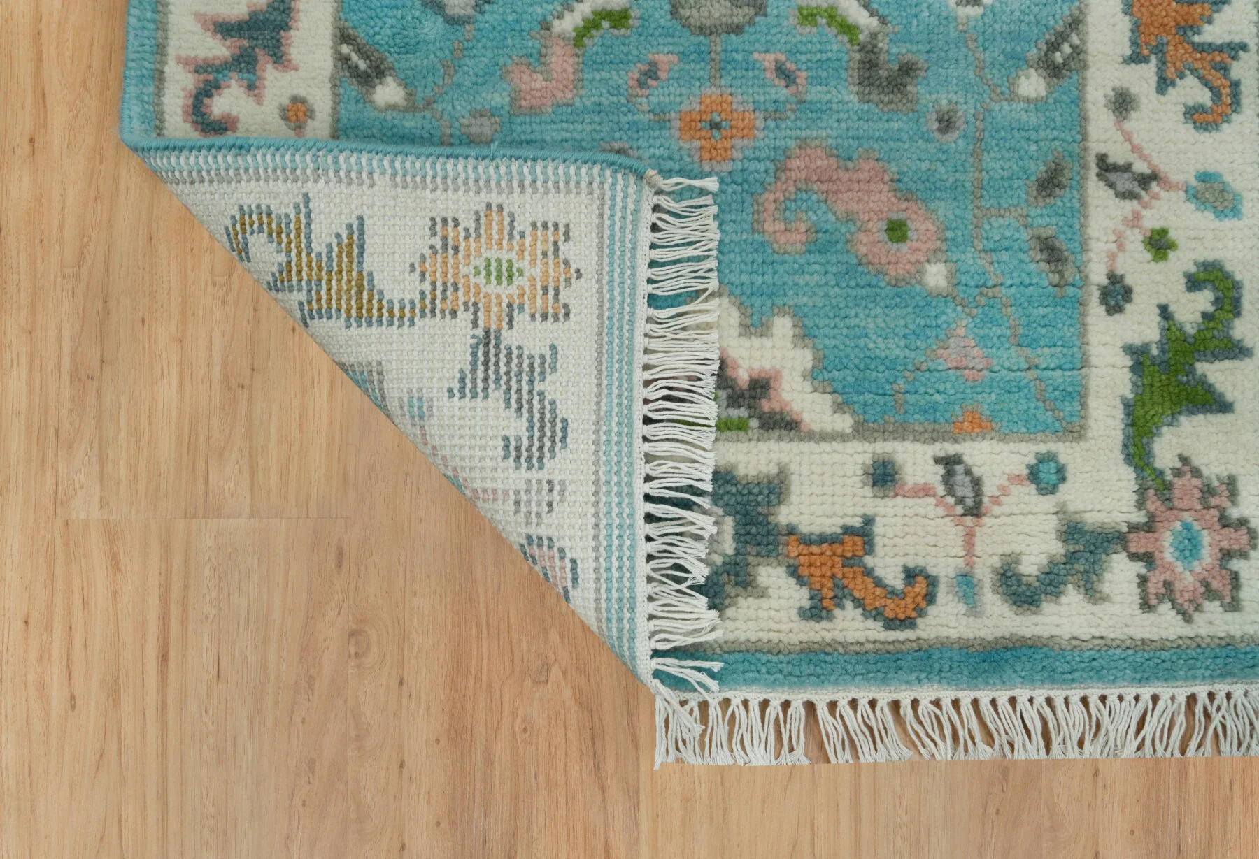 Aqua & Coral Hand-Knotted Floral Rug – Palmette & Rosette (3754)