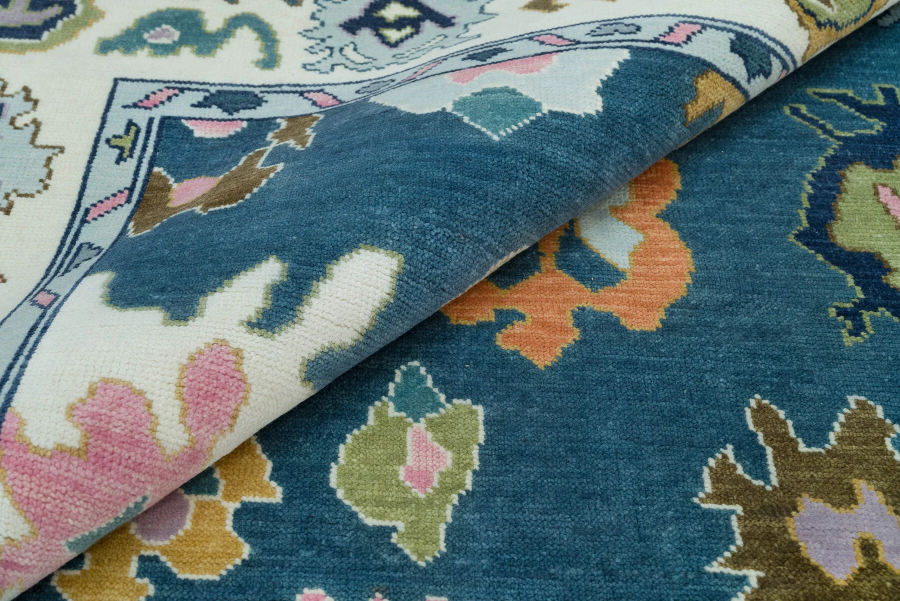 Blue & Coral Hand-Knotted Floral Rug – Palmette & Abstract Floral (3759)