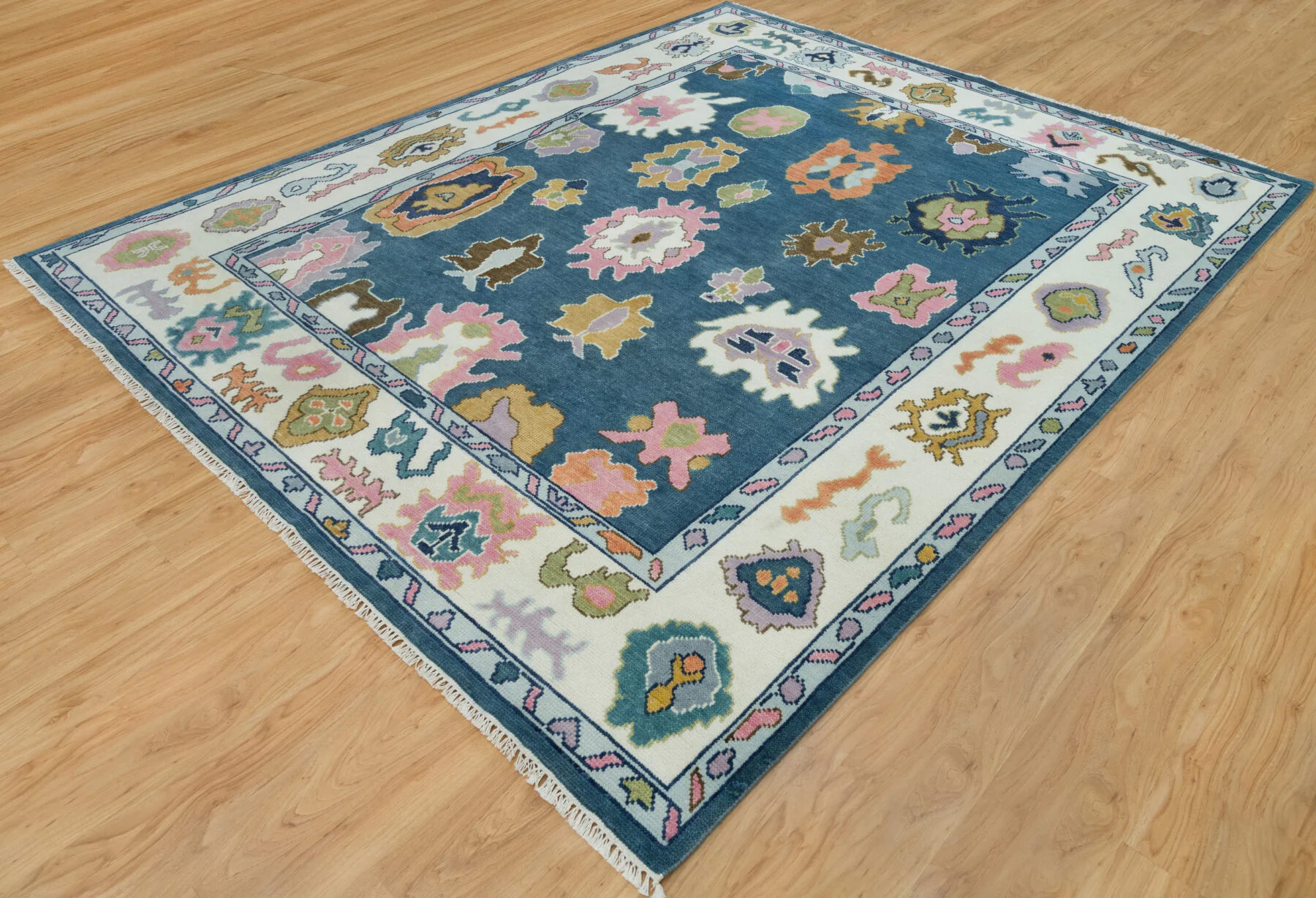 Blue & Coral Hand-Knotted Floral Rug – Palmette & Abstract Floral (3759)