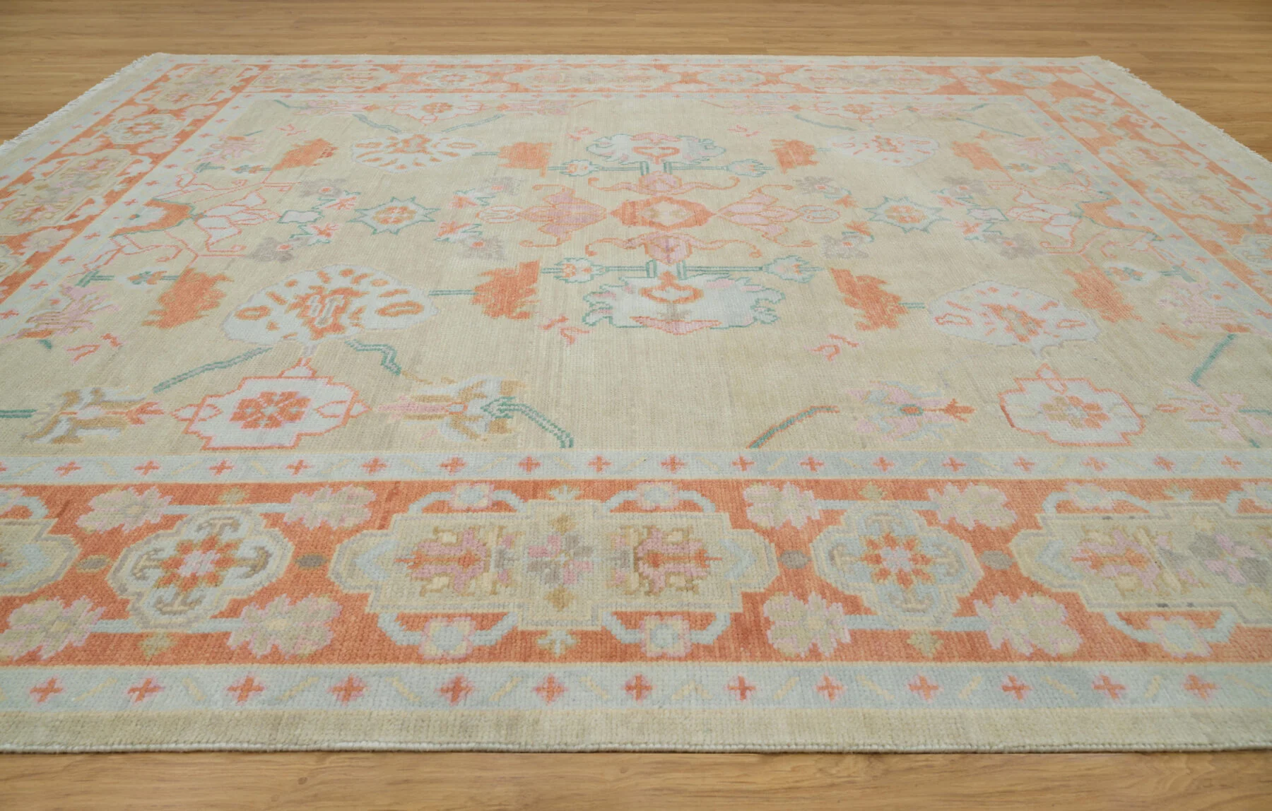 Beige & Coral Hand-Knotted Floral Rug – Palmette & Rosette