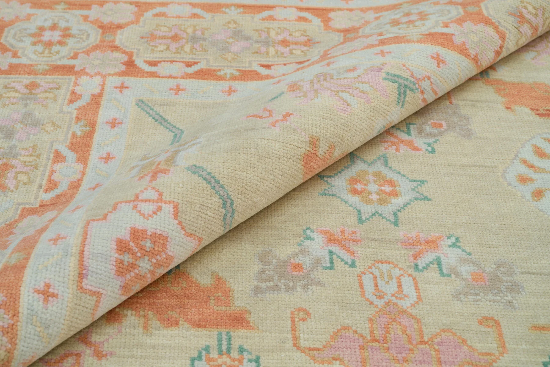 Beige & Coral Hand-Knotted Floral Rug – Palmette & Rosette