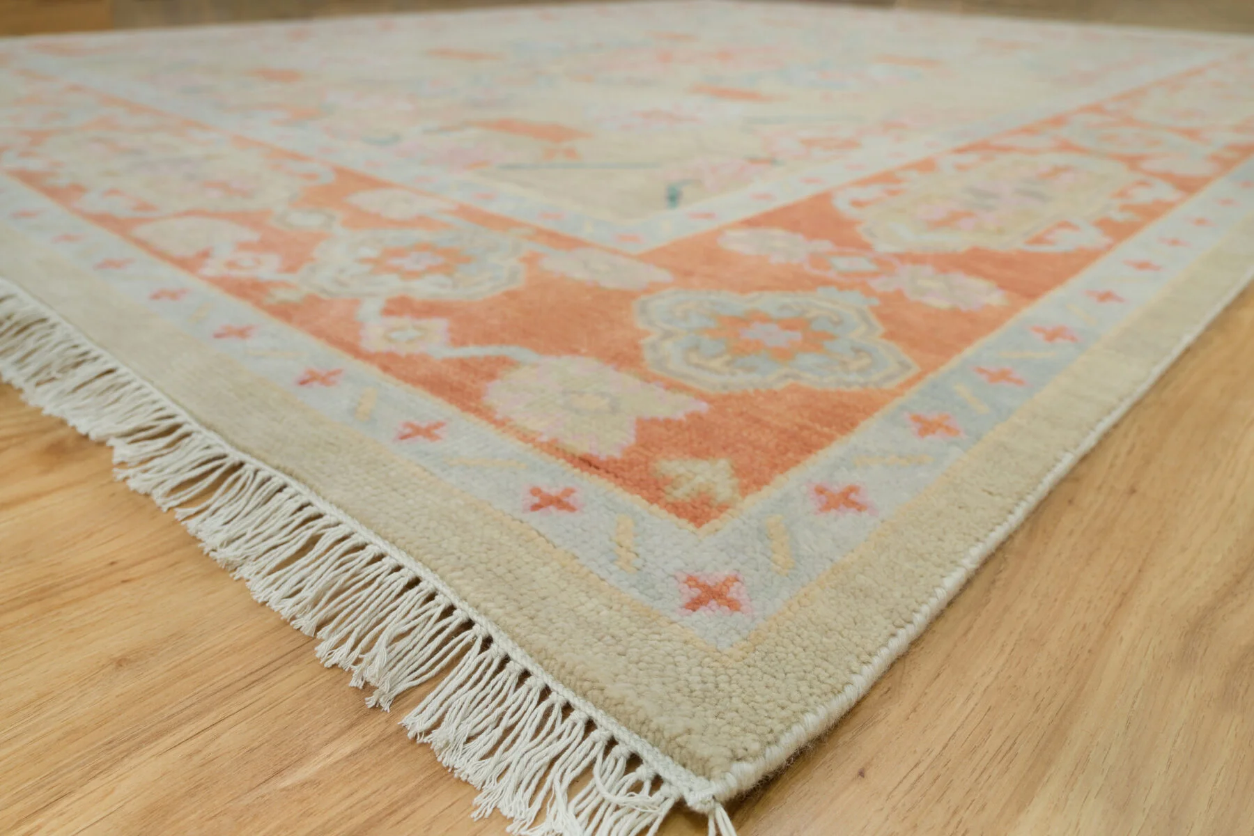 Beige & Coral Hand-Knotted Floral Rug – Palmette & Rosette