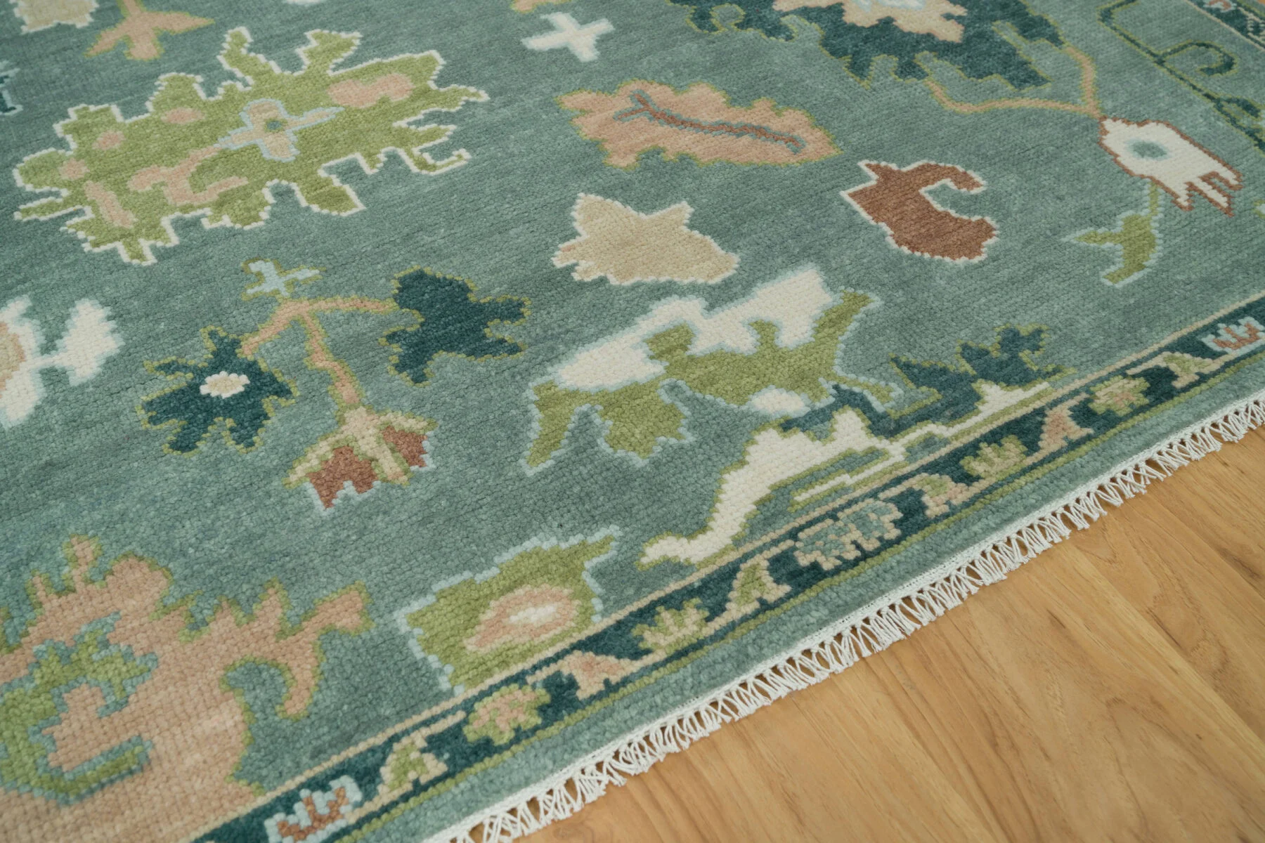Sage Hand-Knotted Floral Rug – Palmette & Leaf