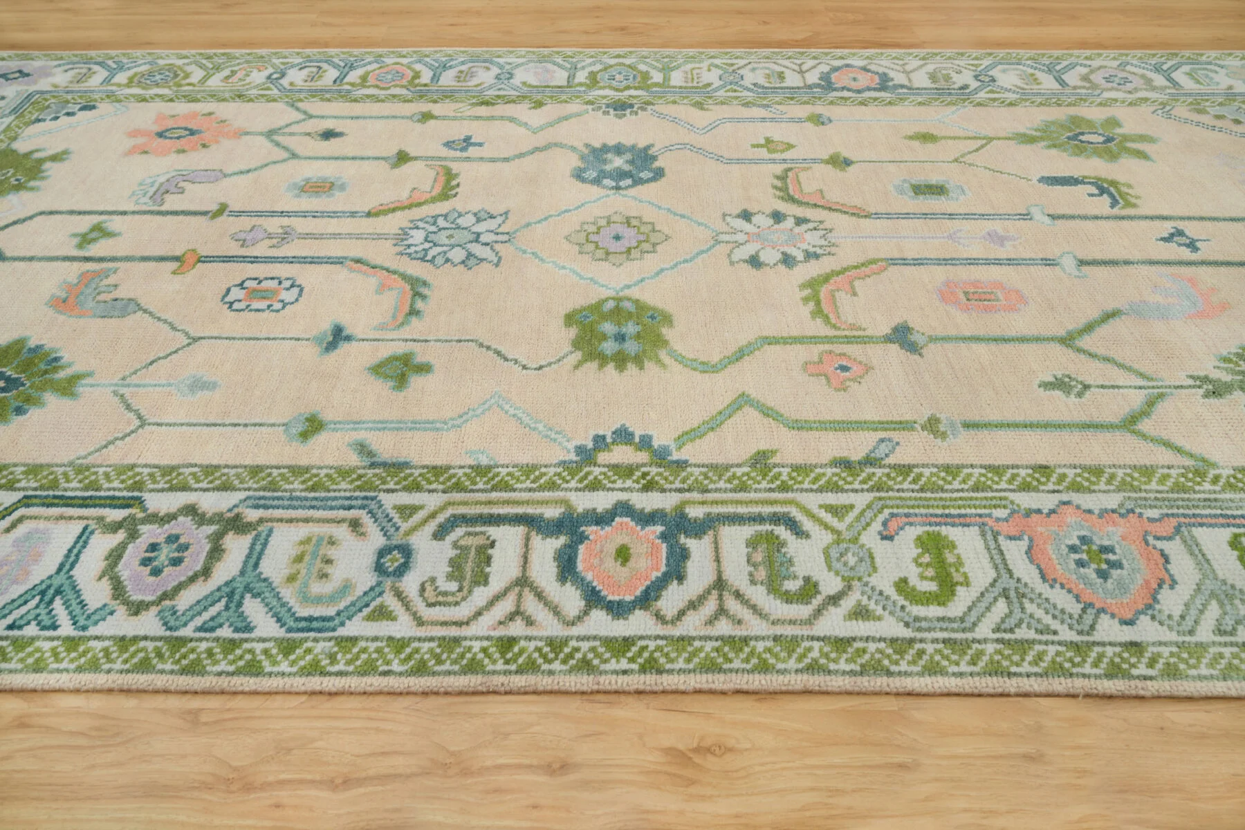 Beige & Green Hand-Knotted Floral Rug – Palmette & Rosette