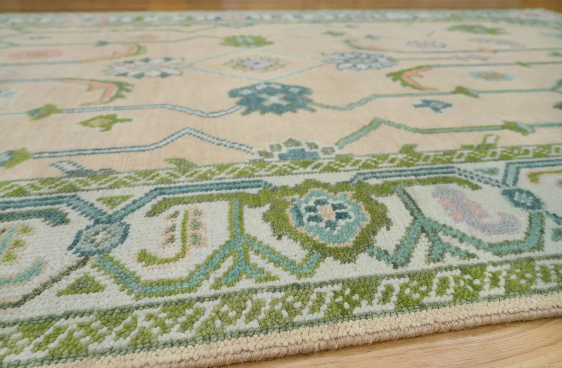 Beige & Green Hand-Knotted Floral Rug – Palmette & Rosette