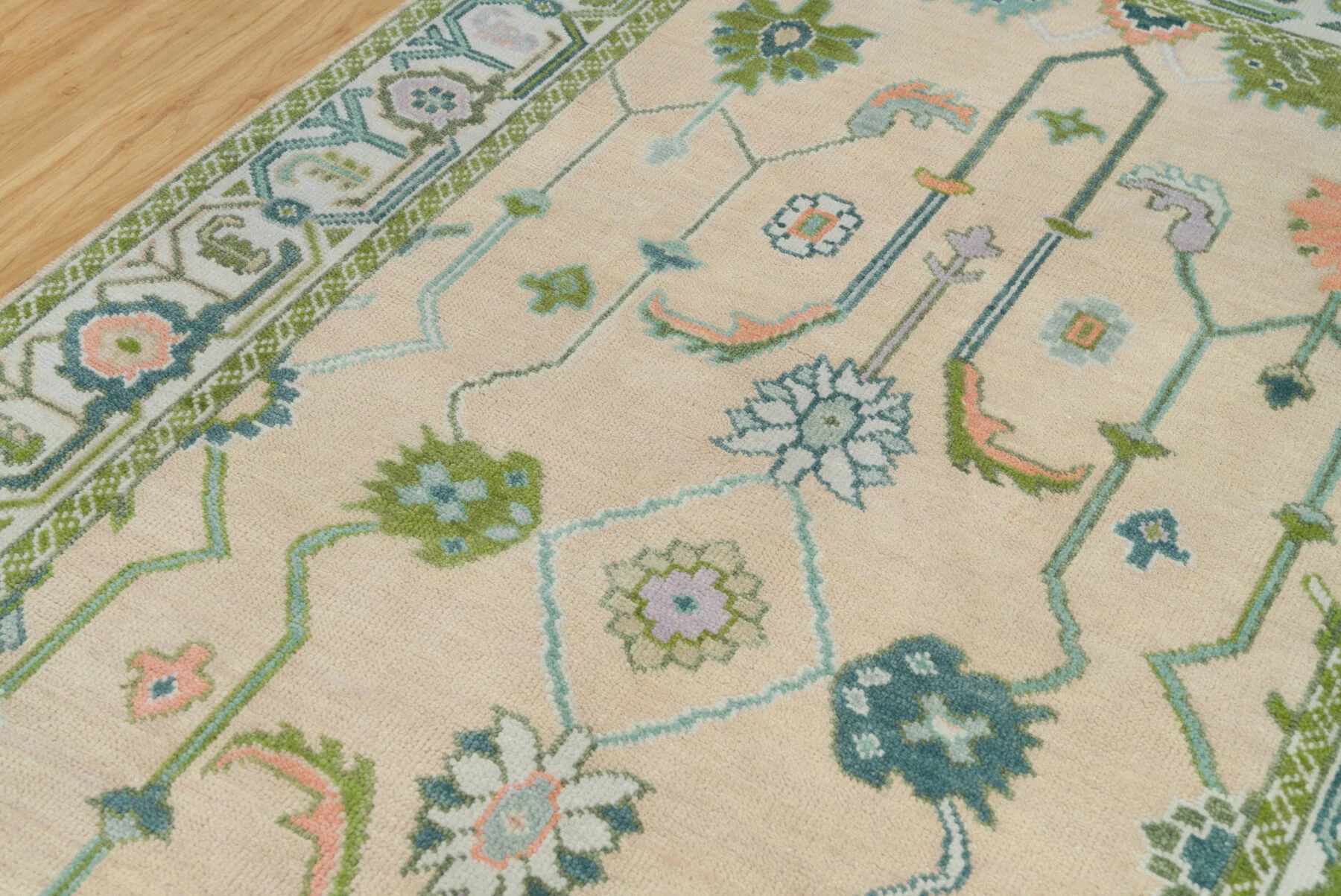 Beige & Green Hand-Knotted Floral Rug – Palmette & Rosette