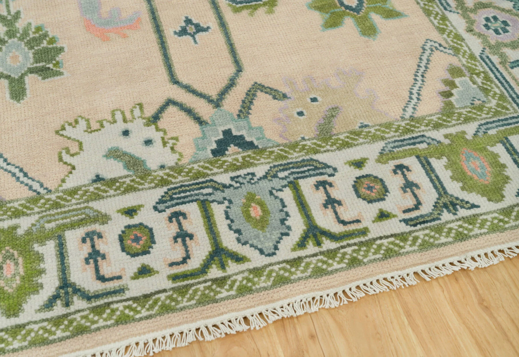 Beige & Green Hand-Knotted Floral Rug – Palmette & Rosette