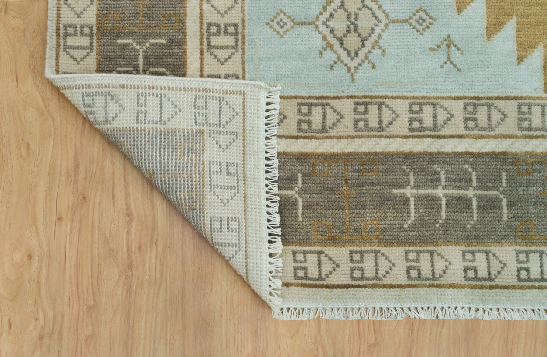 Camel Hand-Knotted Geometric Rug – Stepped Diamond & Medallion