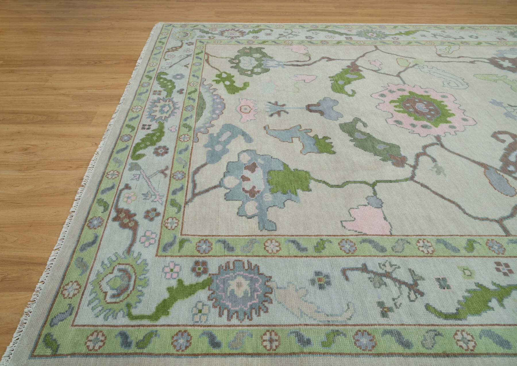 Sage & Blush Hand-Knotted Oushak Rug – Palmette & Rosette (3779)