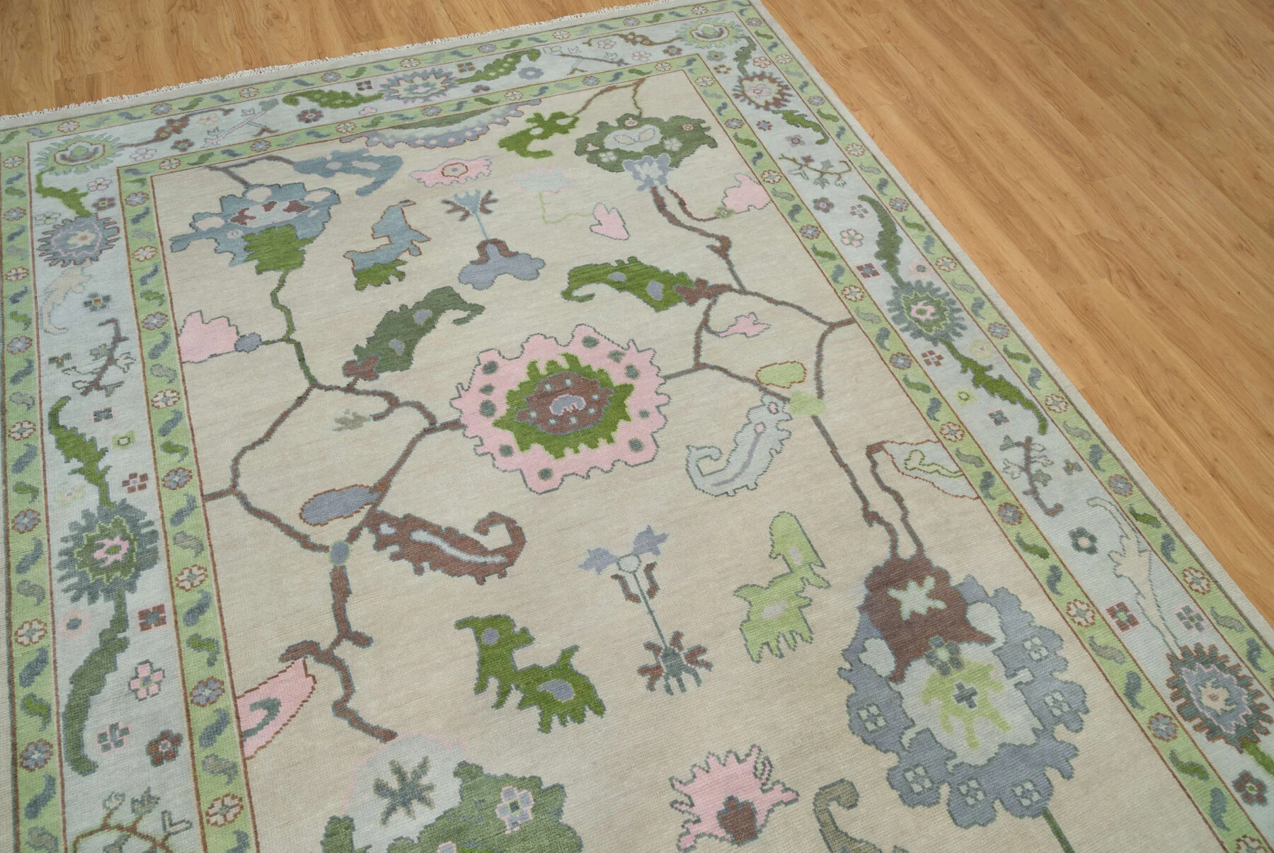 Sage & Blush Hand-Knotted Oushak Rug – Palmette & Rosette (3779)