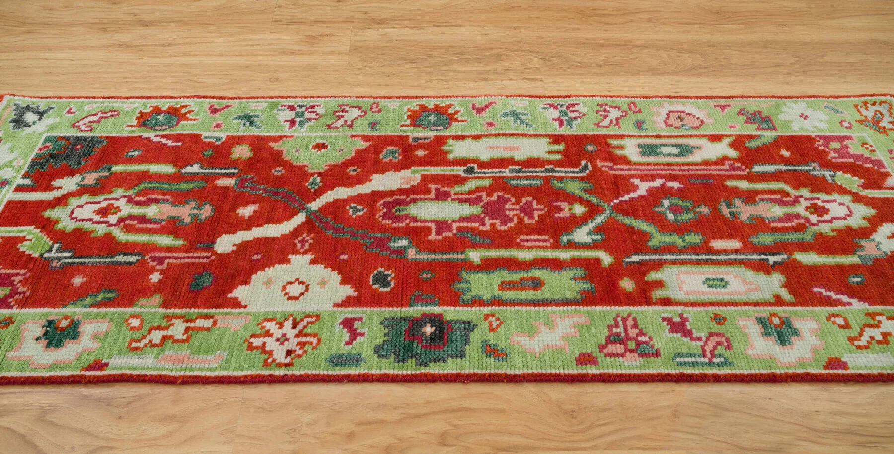 Red Hand-Knotted Oushak Rug – Palmette & Rosette