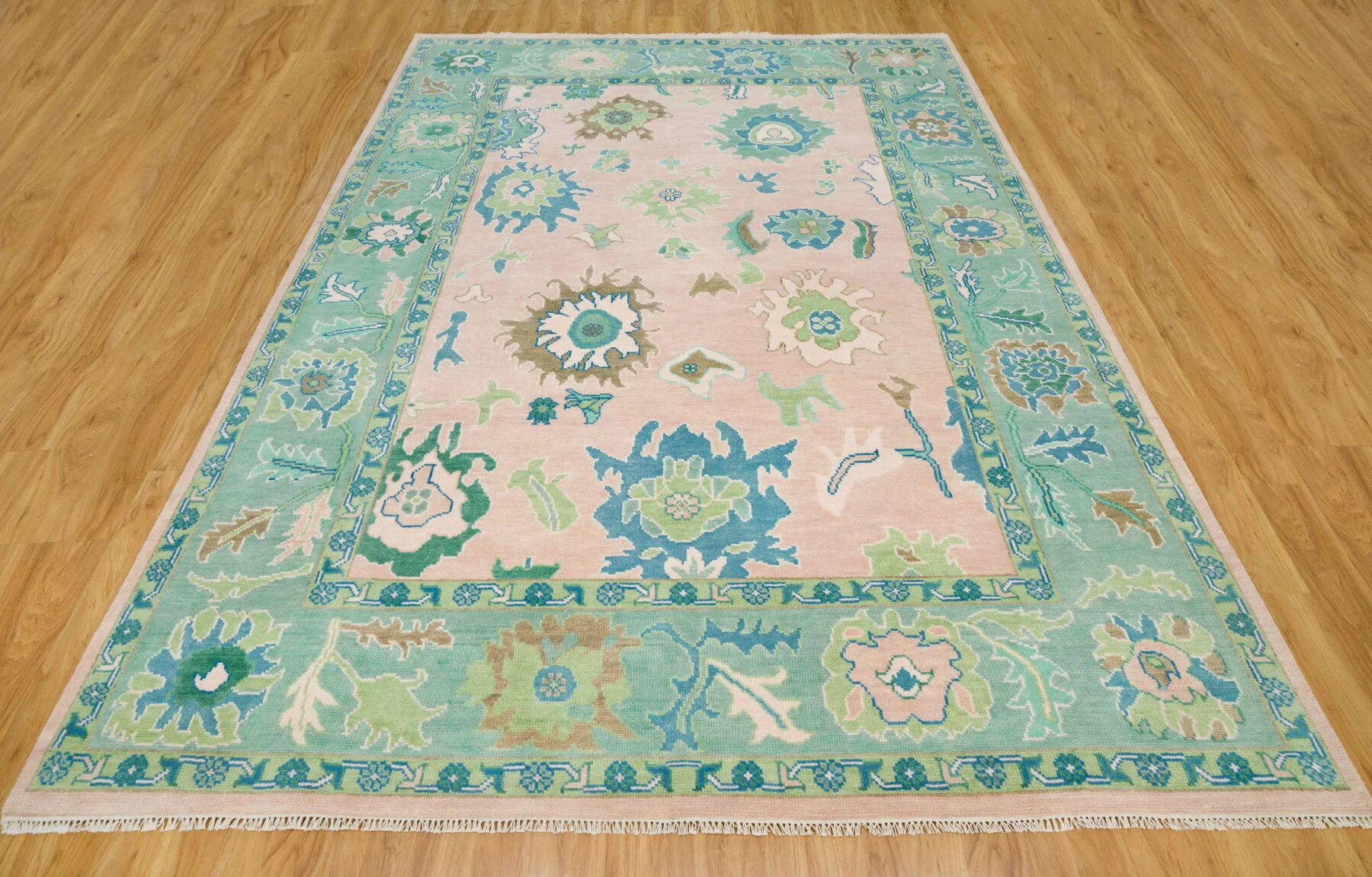 Blush & Green Hand-Knotted Oushak Rug – Palmette & Rosette