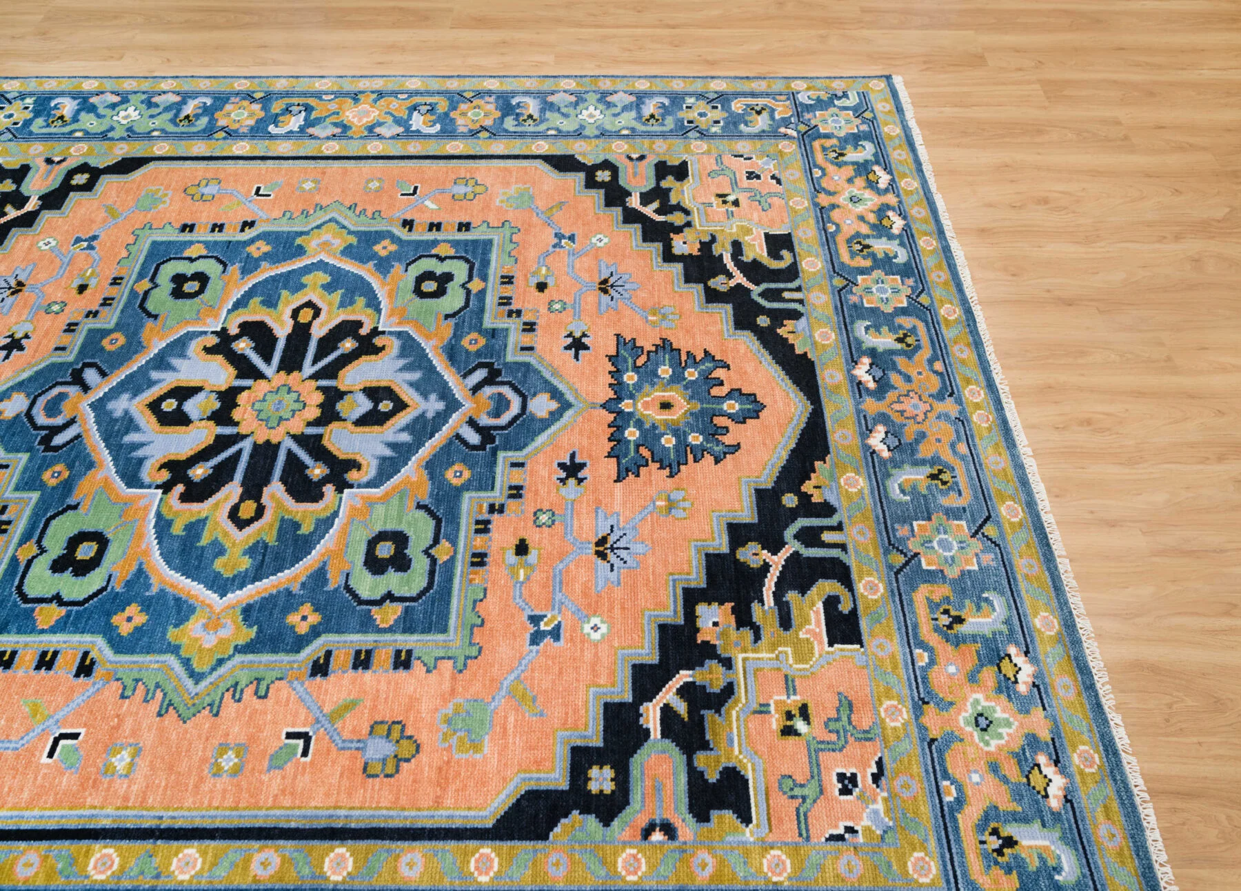 Coral Hand-Knotted Oushak Rug – Medallion & Palmette
