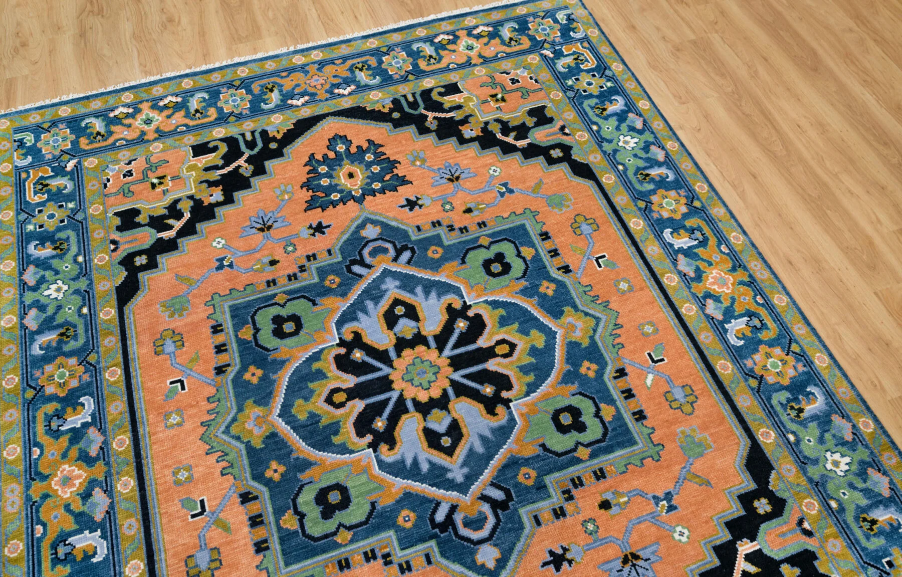 Coral Hand-Knotted Oushak Rug – Medallion & Palmette