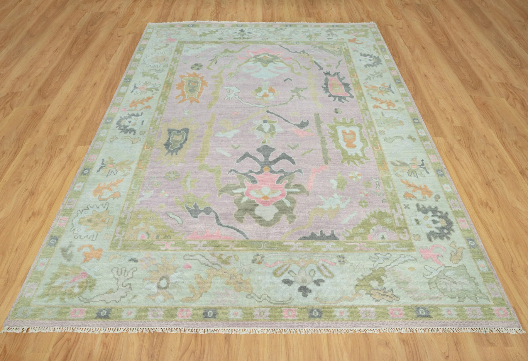 Mauve Hand-Knotted Oushak Rug – Palmette & Rosette