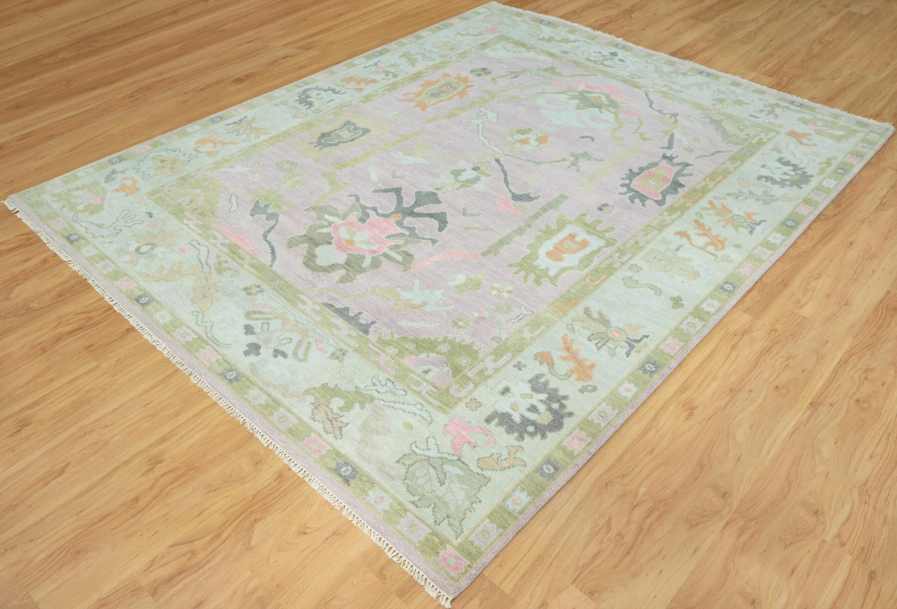 Mauve Hand-Knotted Oushak Rug – Palmette & Rosette