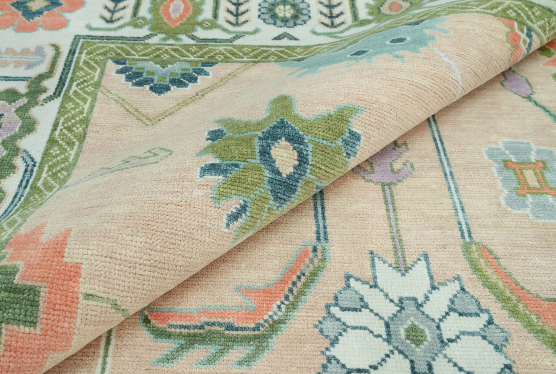 Beige & Teal Hand-Knotted Oushak Rug – Palmette & Rosette