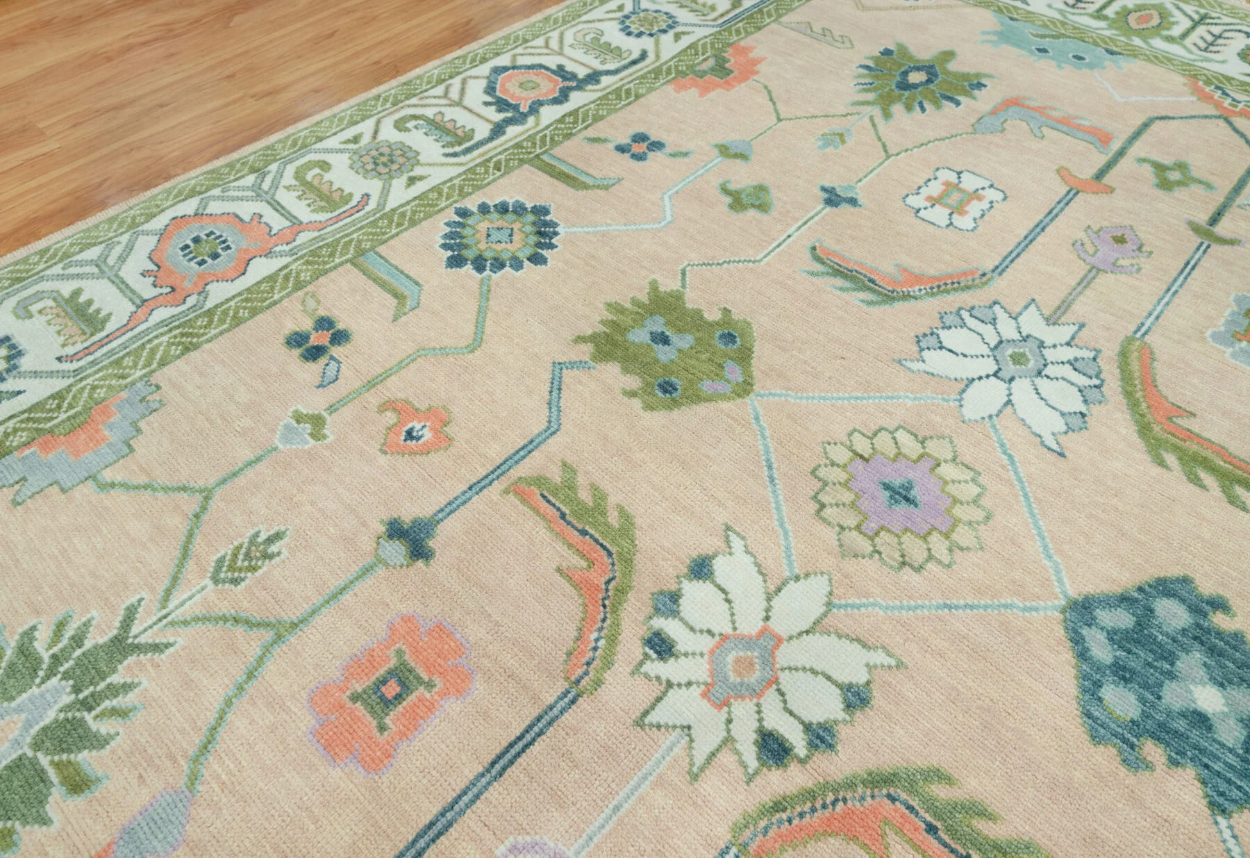 Beige & Teal Hand-Knotted Oushak Rug – Palmette & Rosette