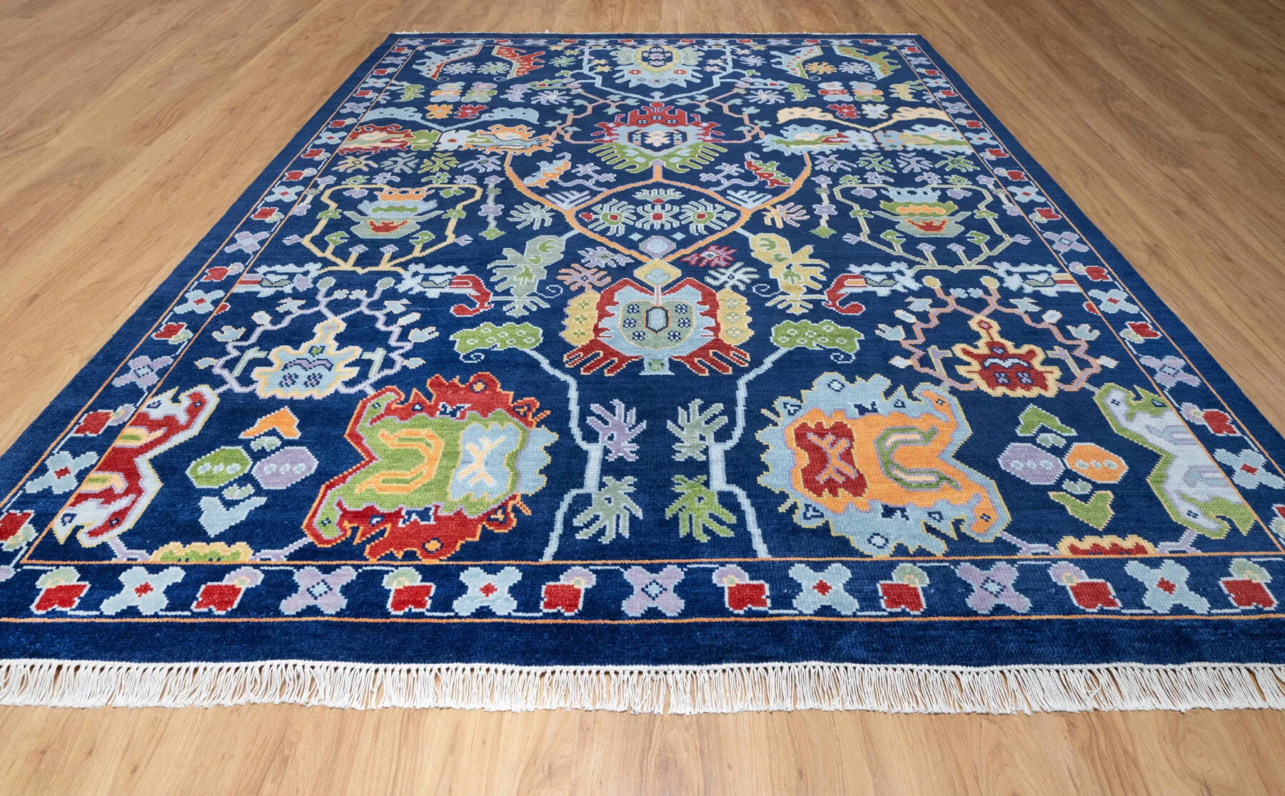 Navy & Red Hand-Knotted Oushak Rug – Palmette & Rosette