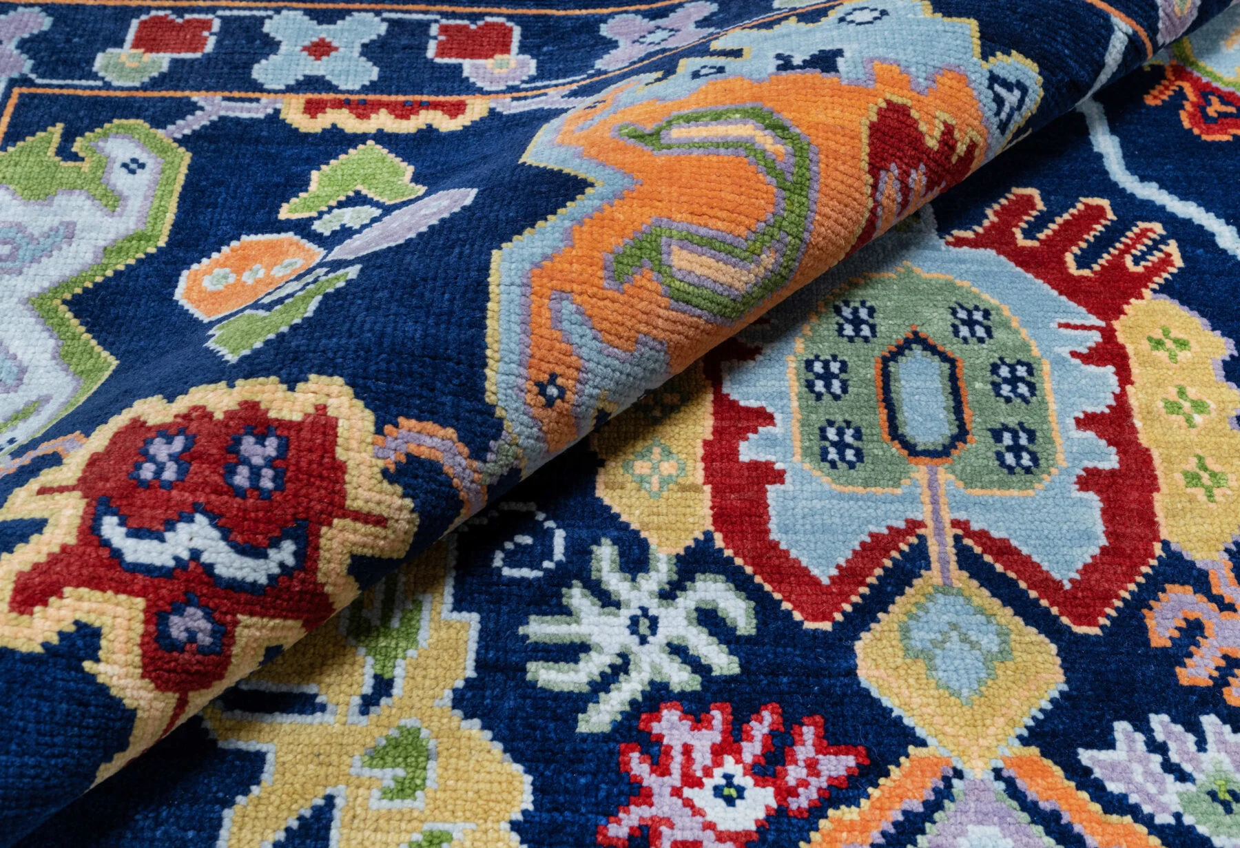 Navy & Red Hand-Knotted Oushak Rug – Palmette & Rosette