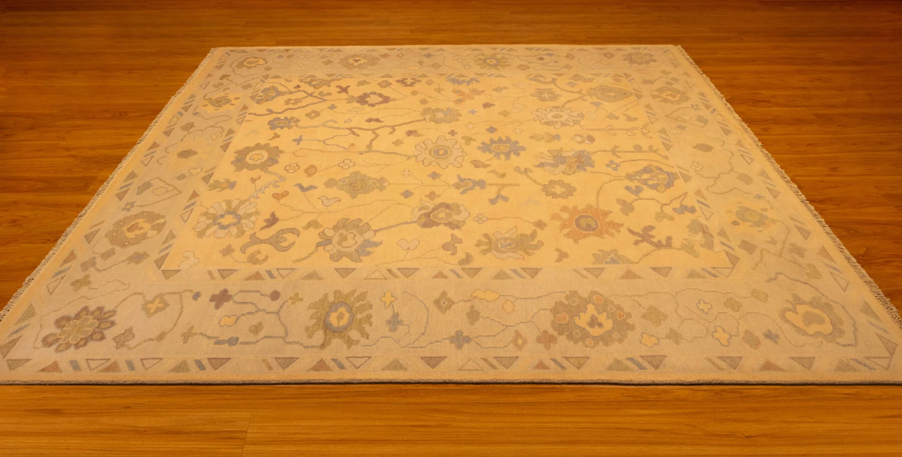 Beige & Sage Hand-Knotted Oushak Rug – Palmette & Rosette