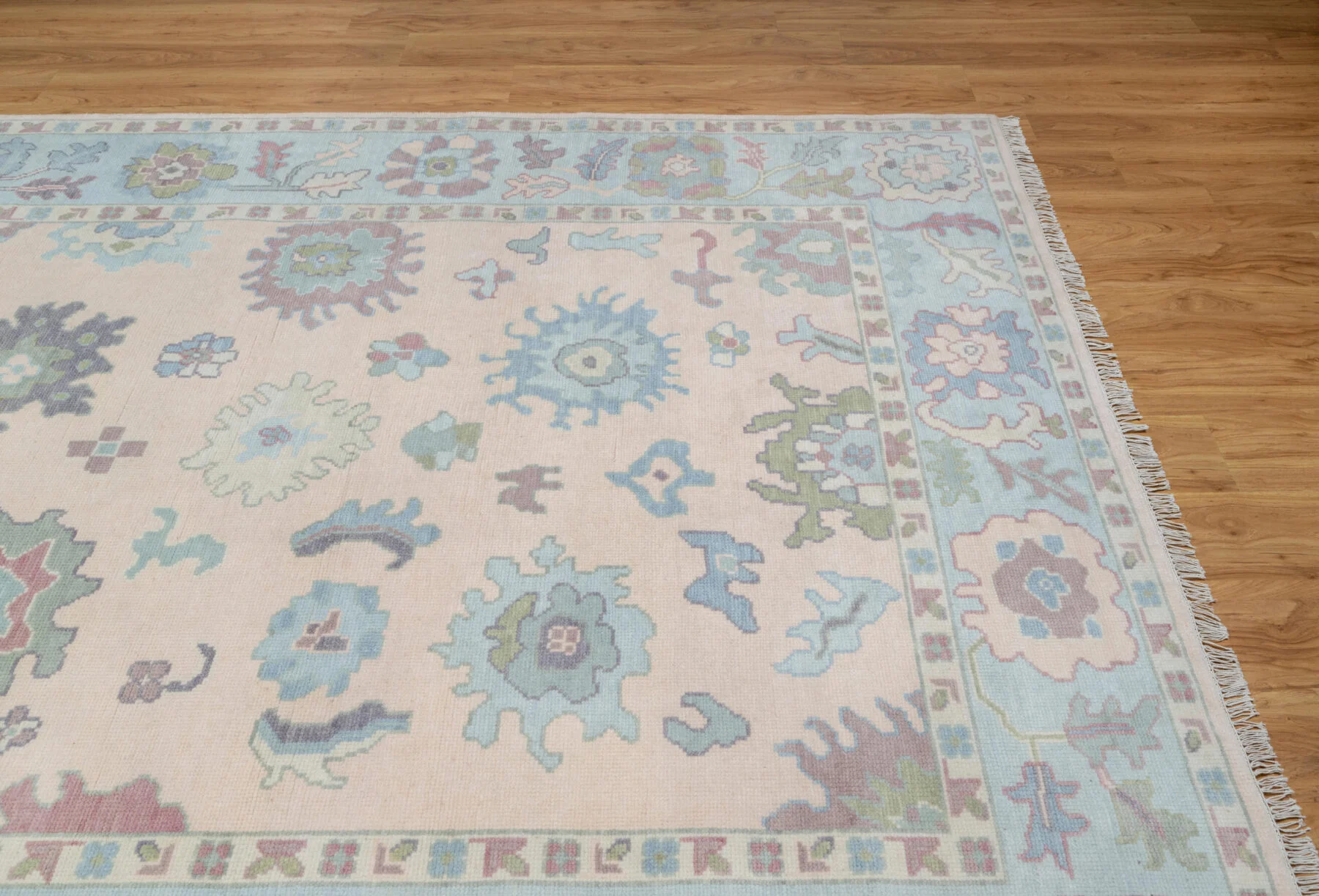 Blush & Sage Hand-Knotted Oushak Rug – Palmette & Rosette (3818)