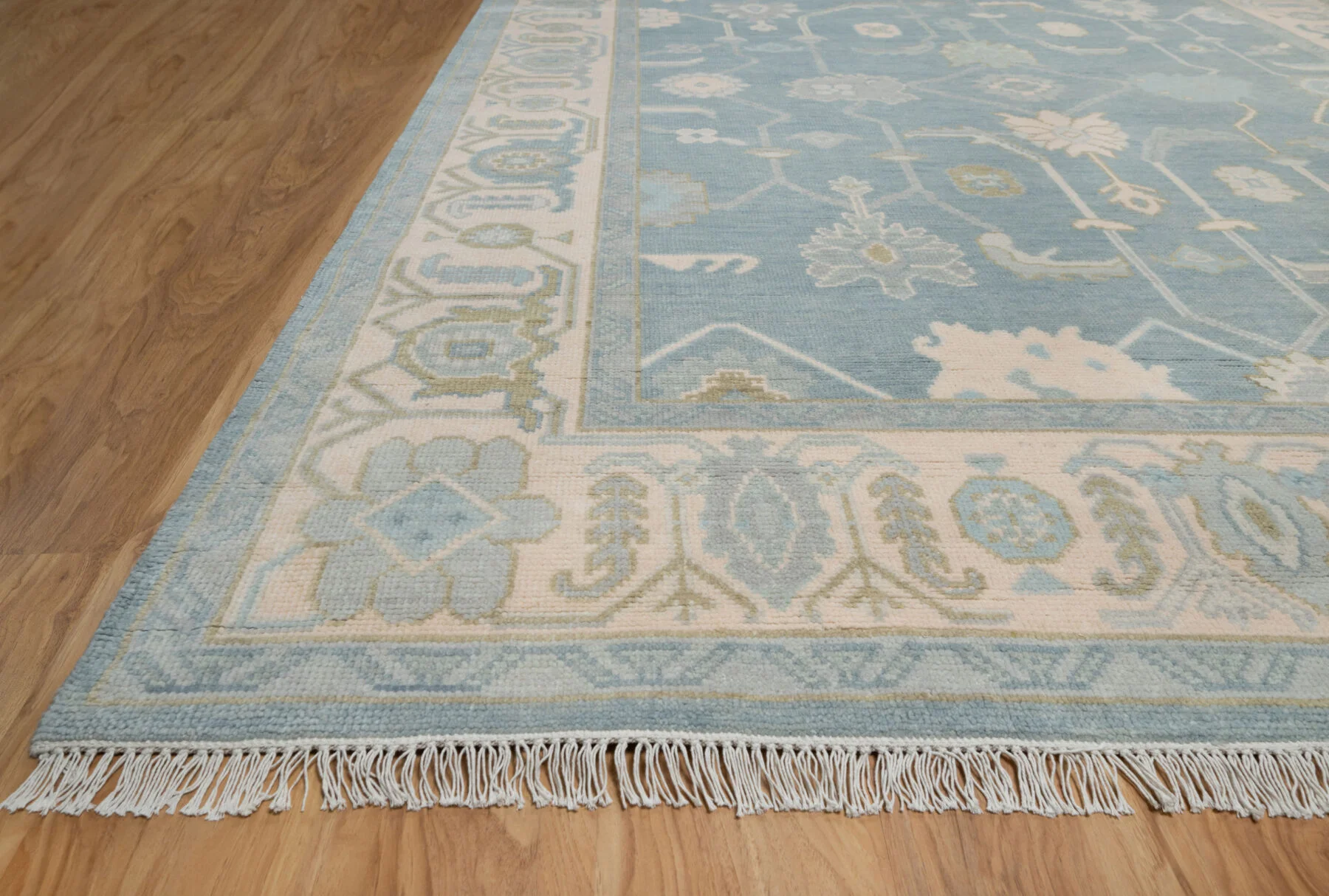 Blue & Sage Hand-Knotted Oushak Rug – Palmette & Rosette (3819)