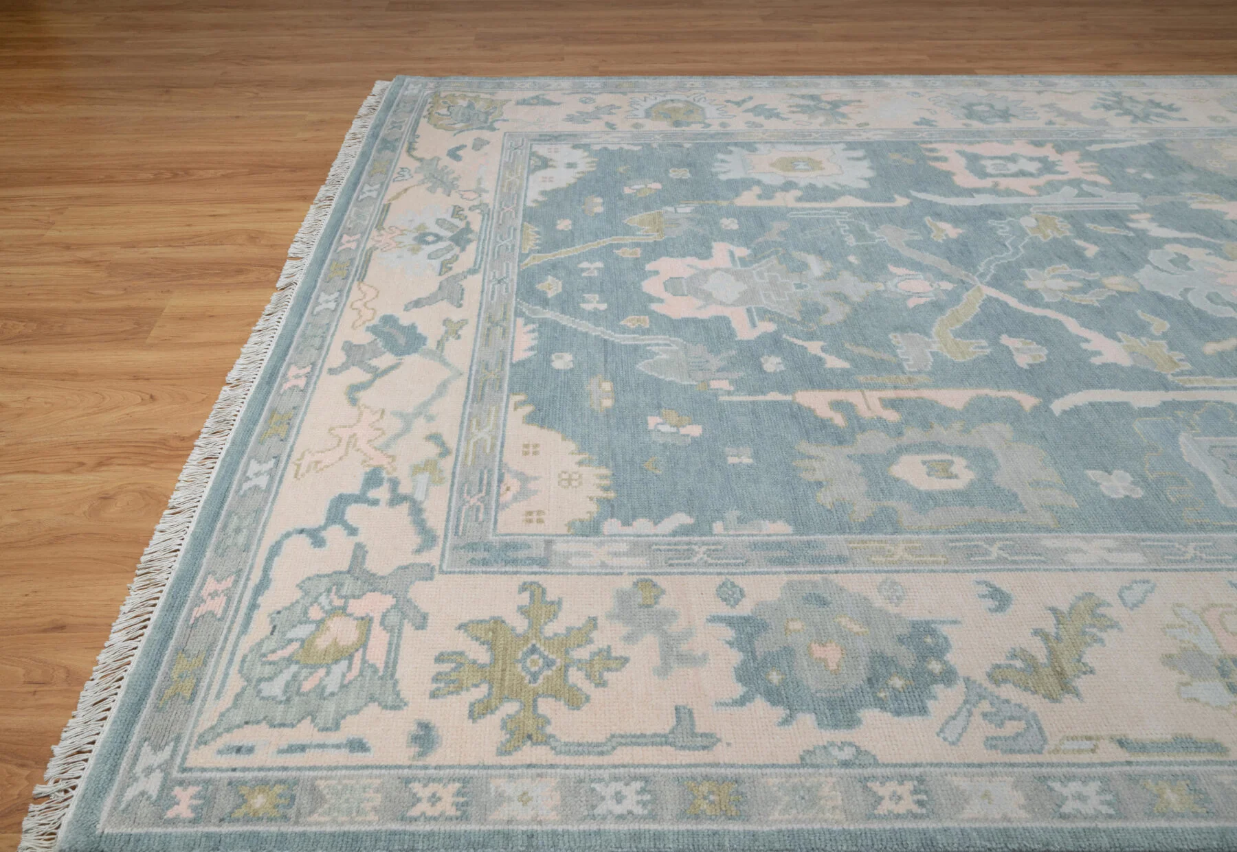 Blue & Sage Hand-Knotted Oushak Rug – Palmette & Rosette (3820)