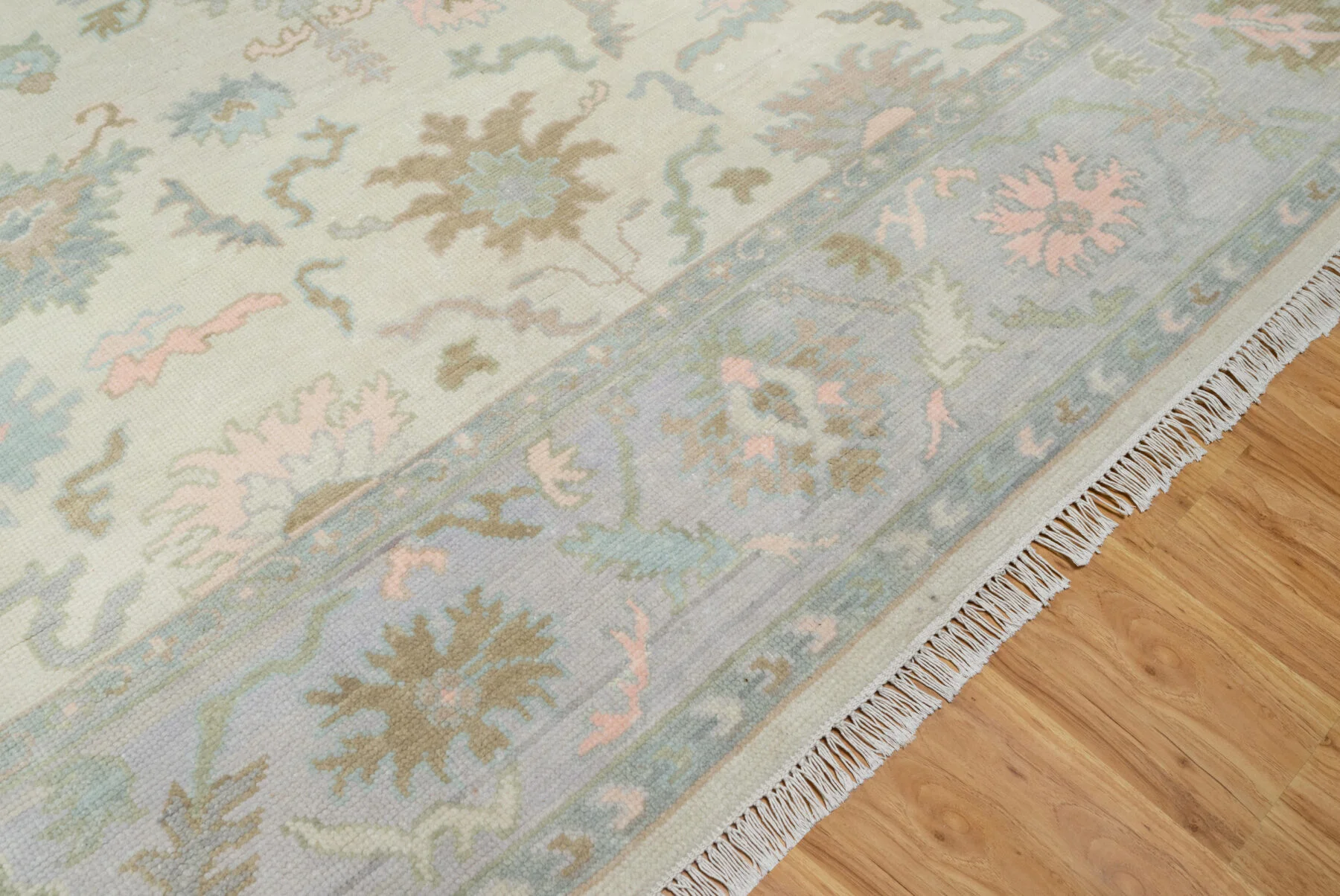 Ivory & Olive Hand-Knotted Oushak Rug – Palmette & Rosette (3821)