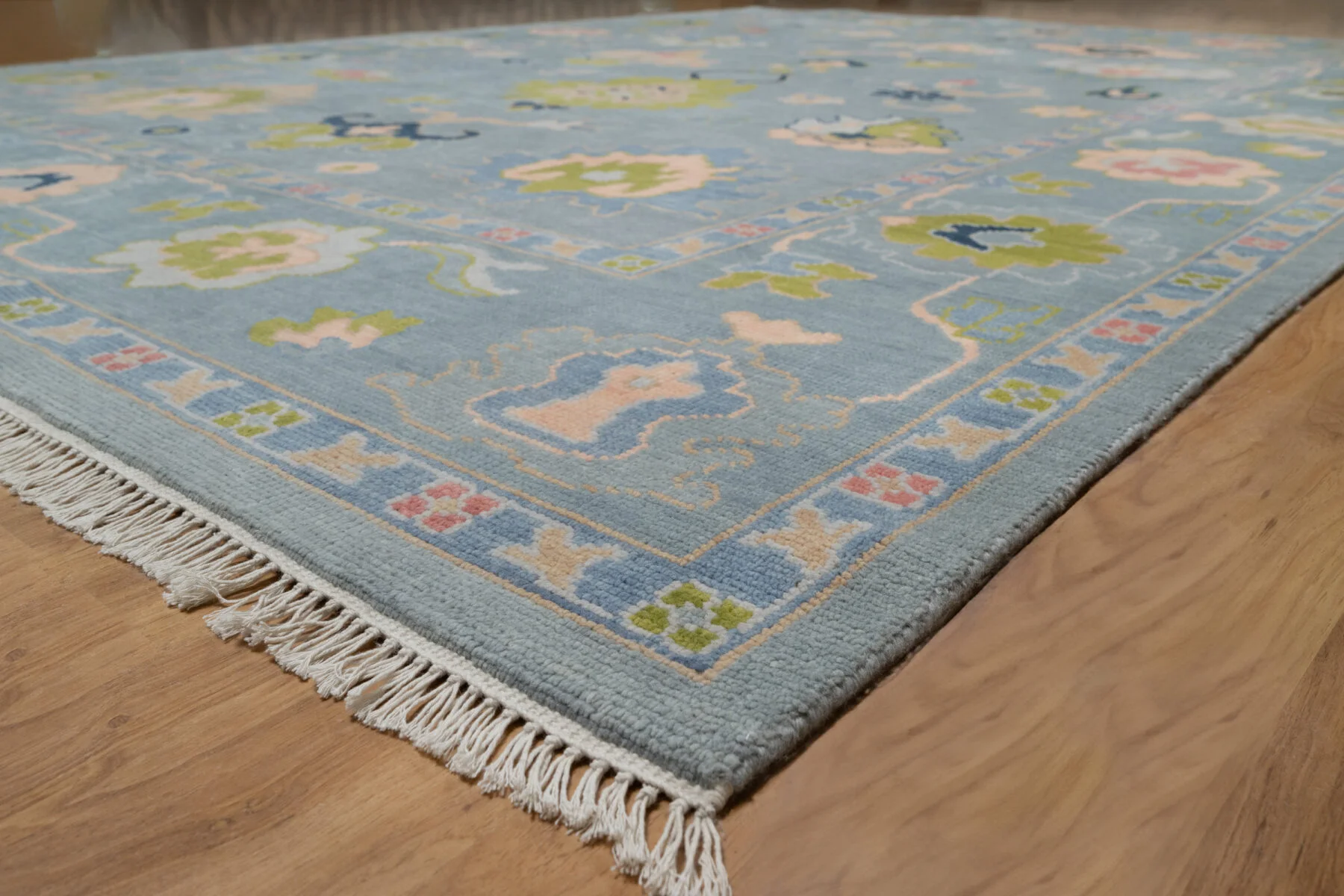 Blue & Blush Hand-Knotted Oushak Rug – Palmette & Rosette (3822)