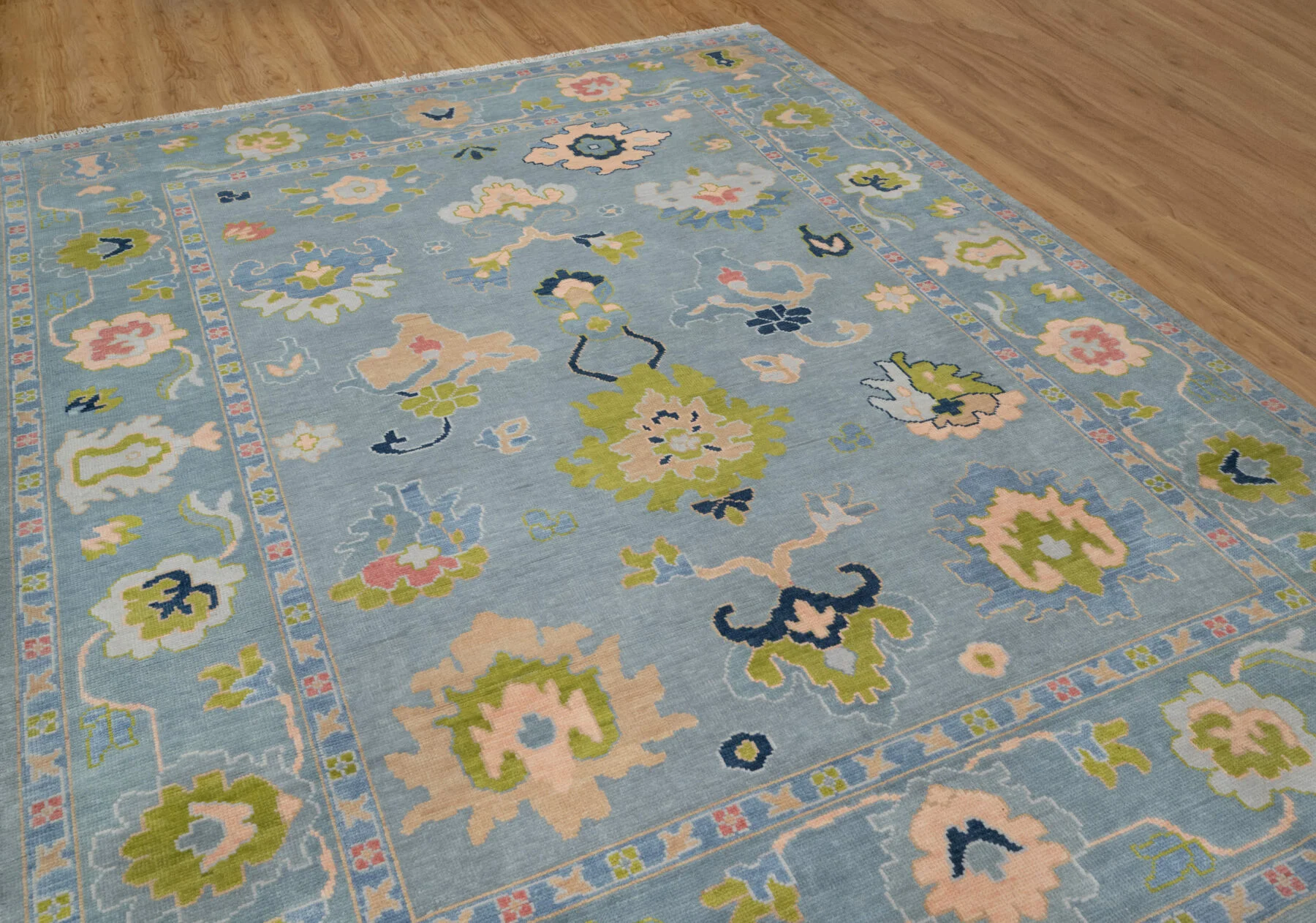 Blue & Blush Hand-Knotted Oushak Rug – Palmette & Rosette (3822)