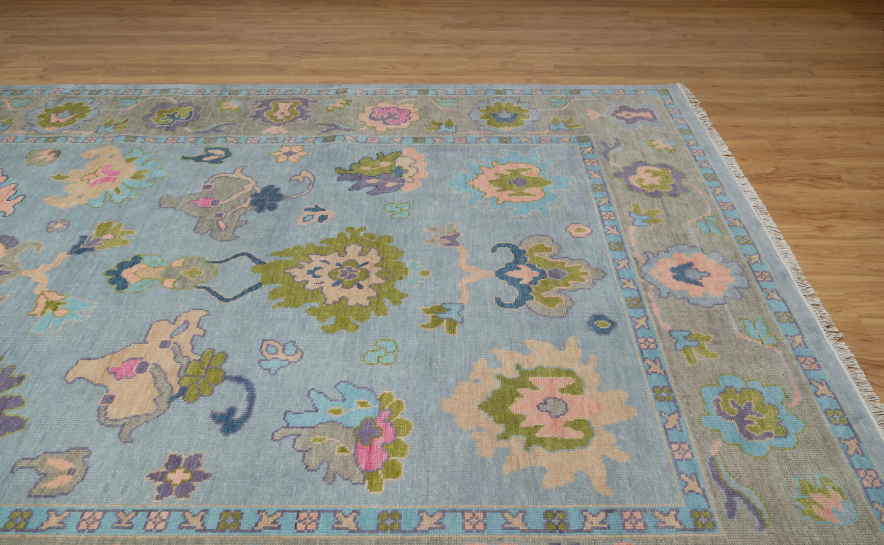 Blue & Blush Hand-Knotted Oushak Rug – Palmette & Rosette (3824)