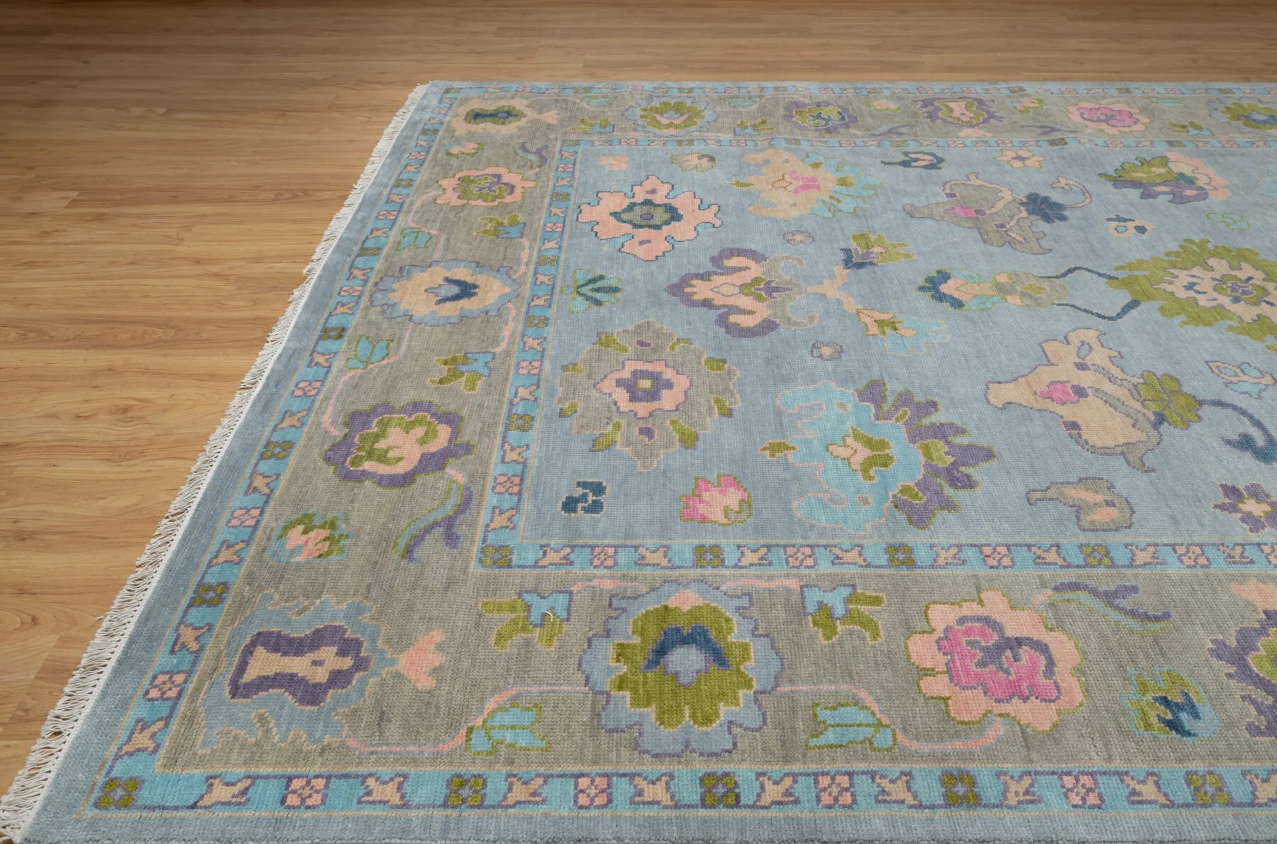 Blue & Blush Hand-Knotted Oushak Rug – Palmette & Rosette (3824)