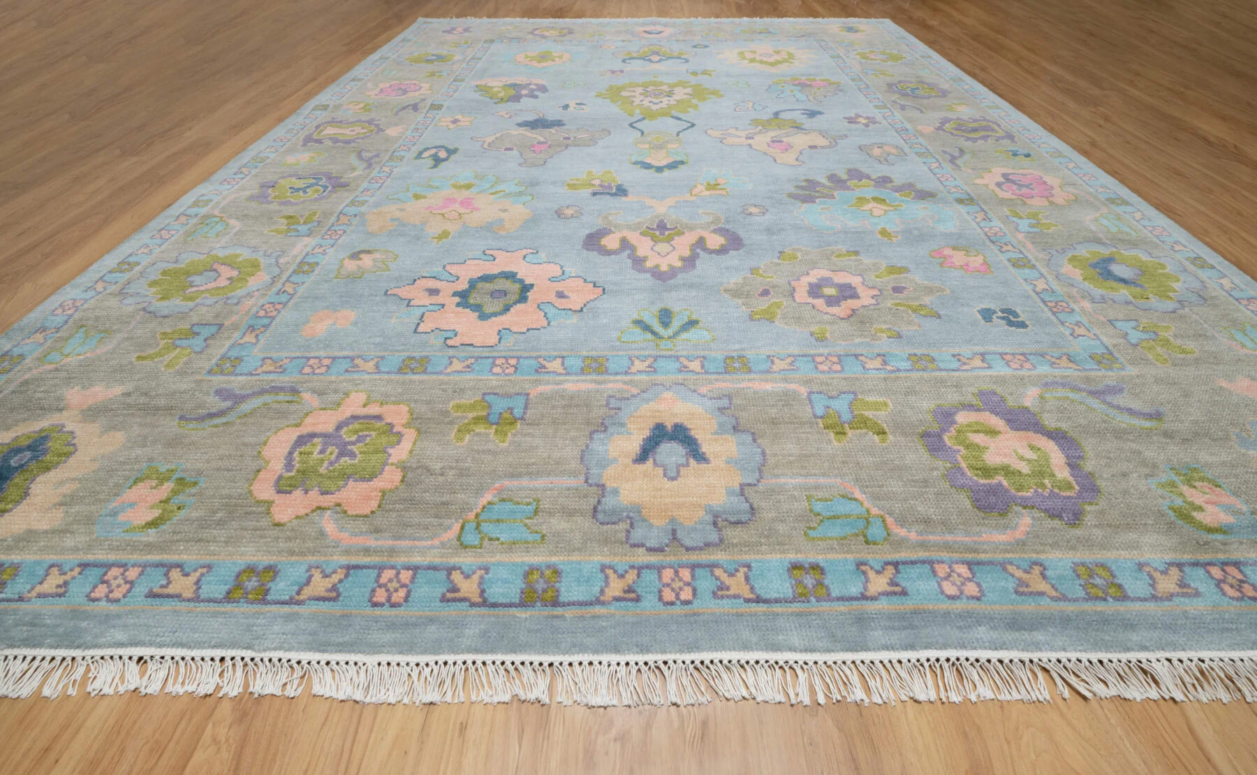 Blue & Blush Hand-Knotted Oushak Rug – Palmette & Rosette (3824)
